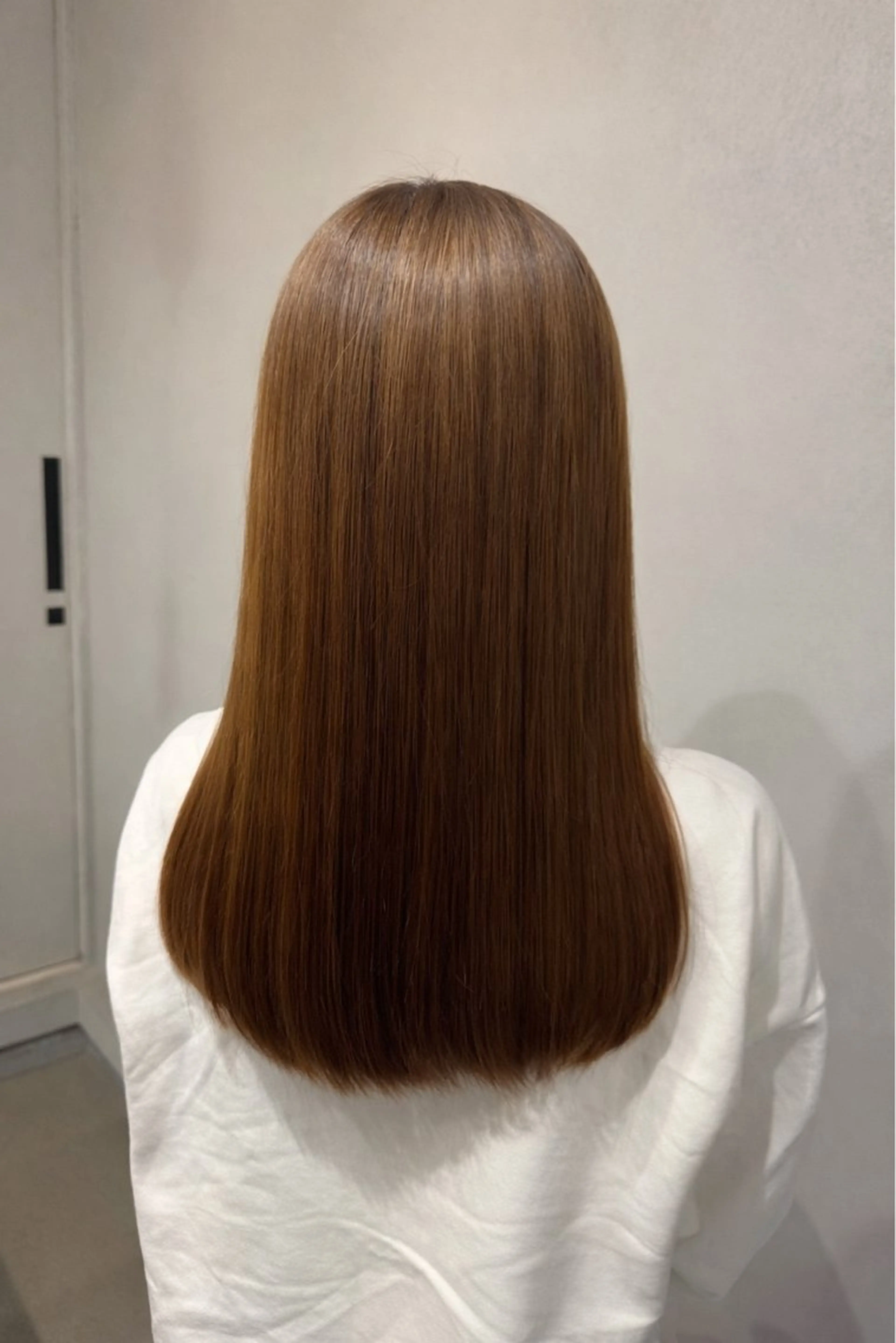 カラー ベージュカラー ブリーチ 透明感カラー KAREN .のヘアスタイル