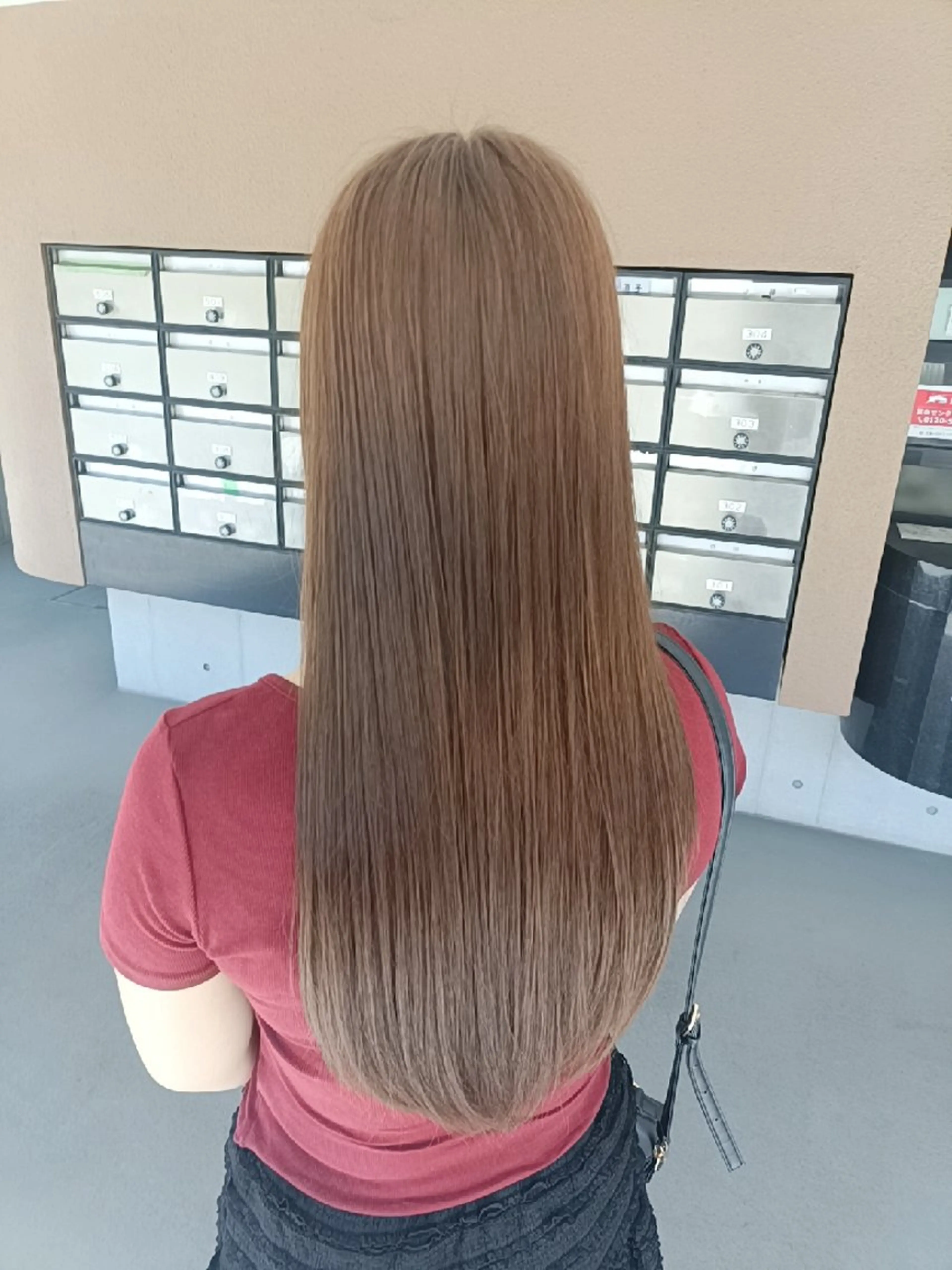 ロング カラー ベージュカラー ブリーチ 透明感カラー ブリーチなしカラー トリートメント ASAKO ✴︎アメリシュシュのヘアスタイル