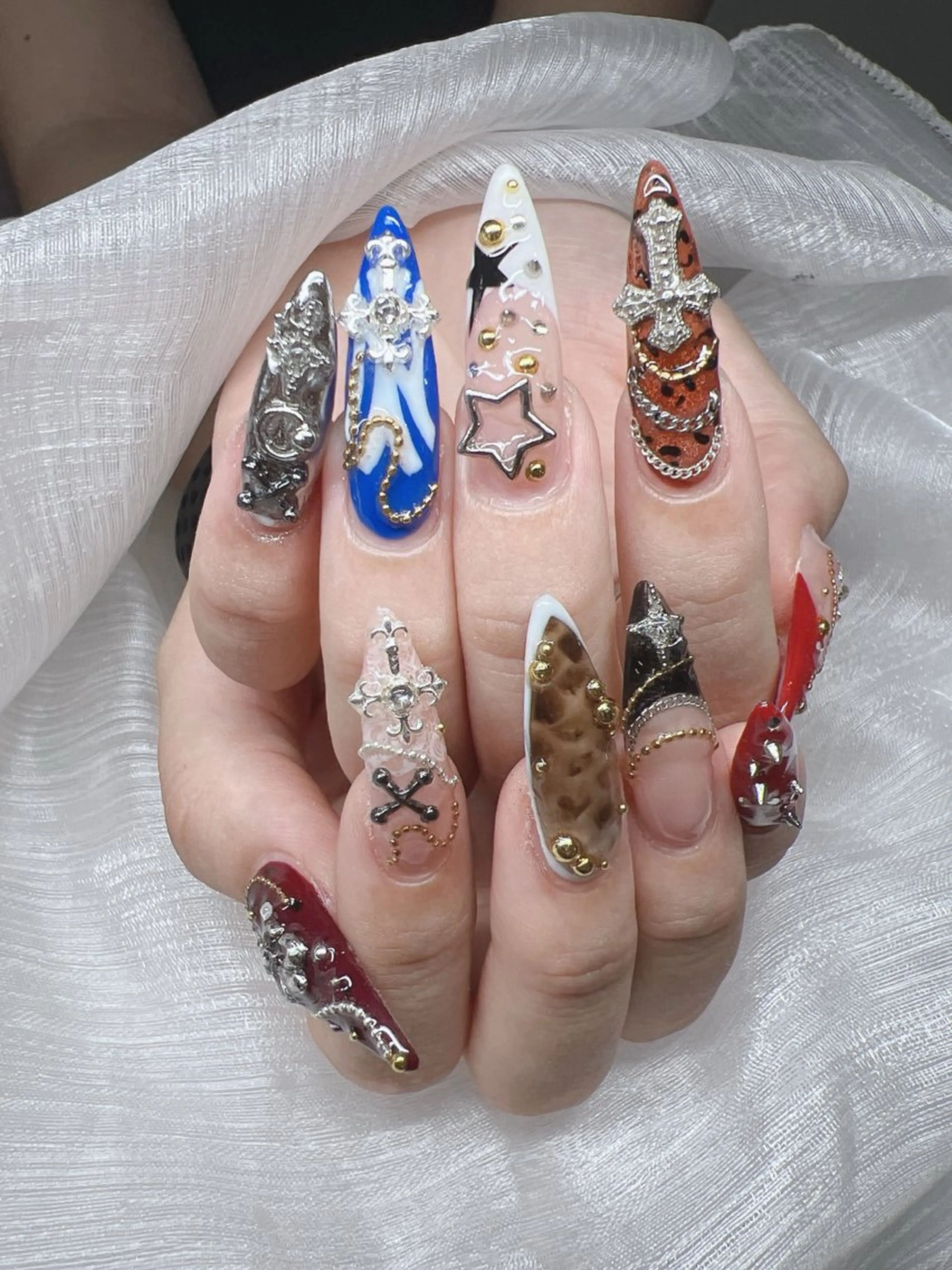 ネイル 長さ出し グラデーション キラキラネイル マグネットネイル ニュアンスネイル Lee Nails チップ長さだし専門店のネイルデザイン