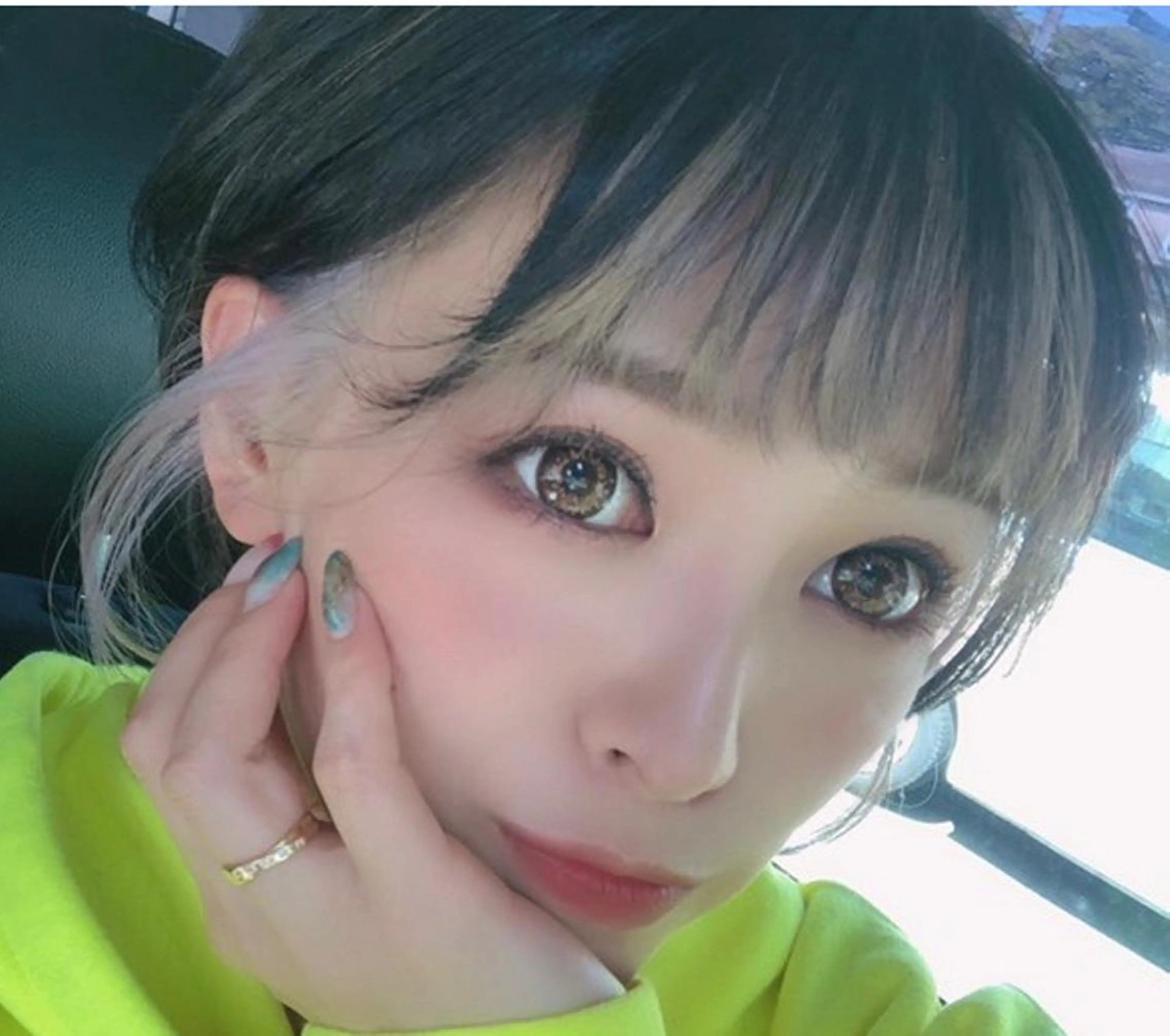 ショート カラー 透明感カラー ハイライトカラー ハイライト 髪質改善 縮毛矯正 ブリーチなしWカラー /酸性ストレート河本のヘアスタイル