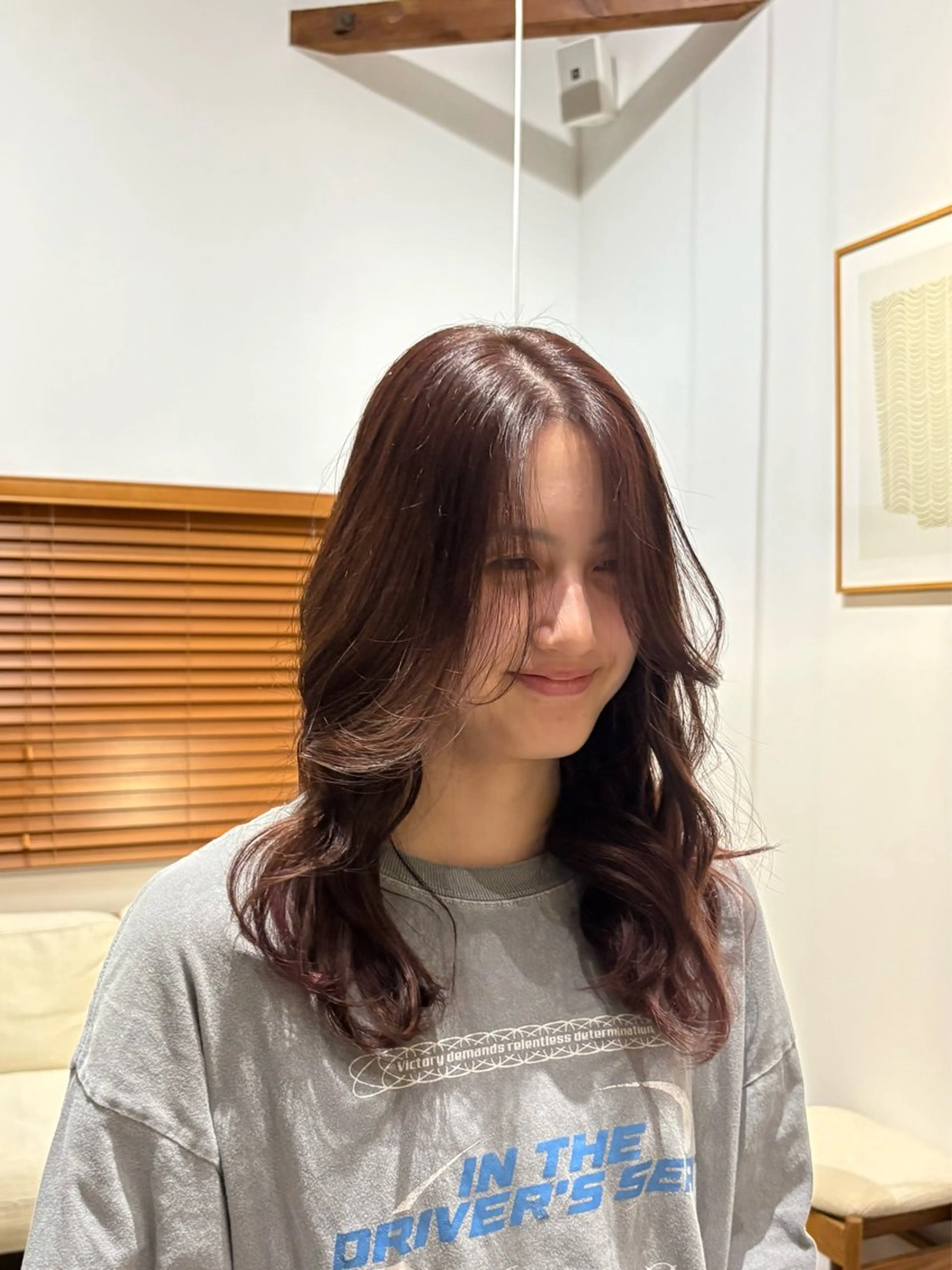 ロング カラー 亀山 友菜のヘアスタイル