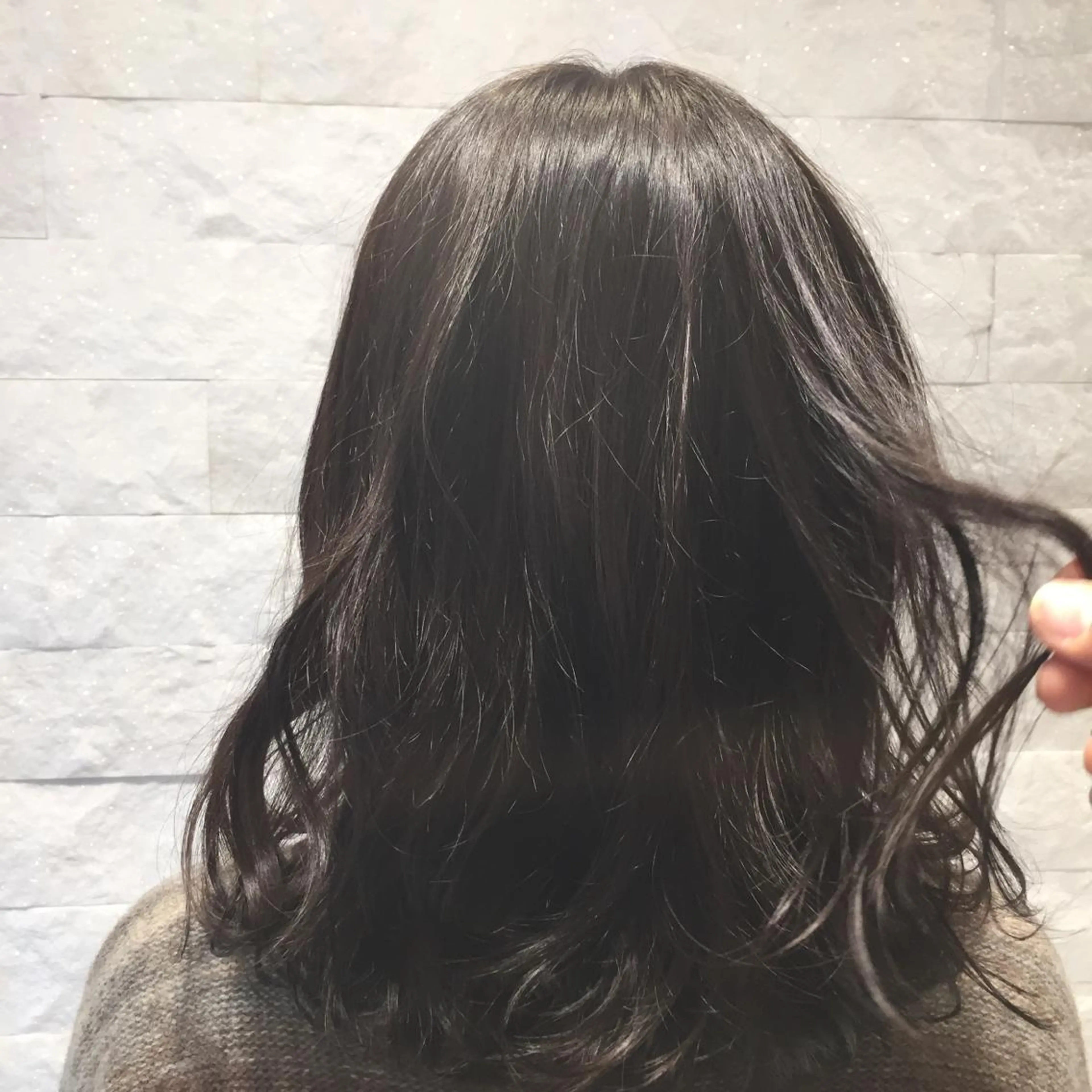 セミロング カラー たかはし まいのヘアスタイル