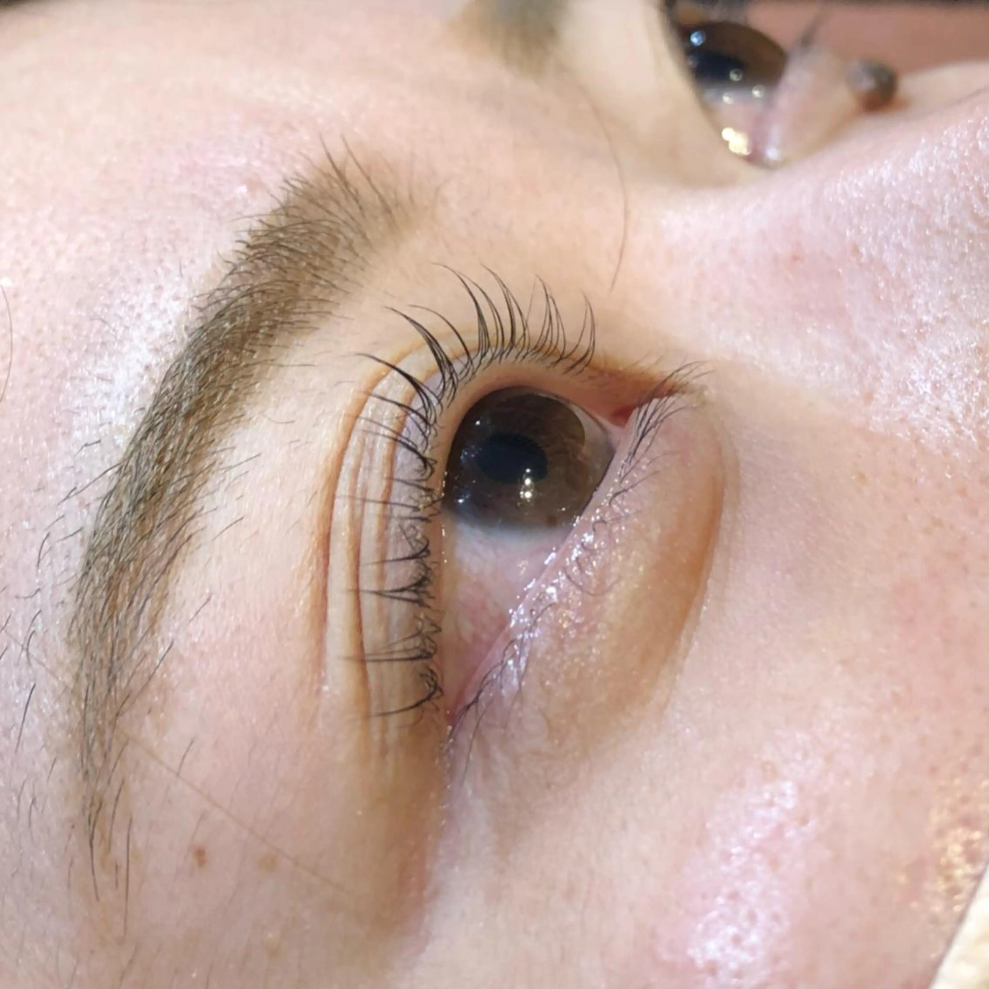 マツエク・マツパ 藤田 彩音のヘアスタイル