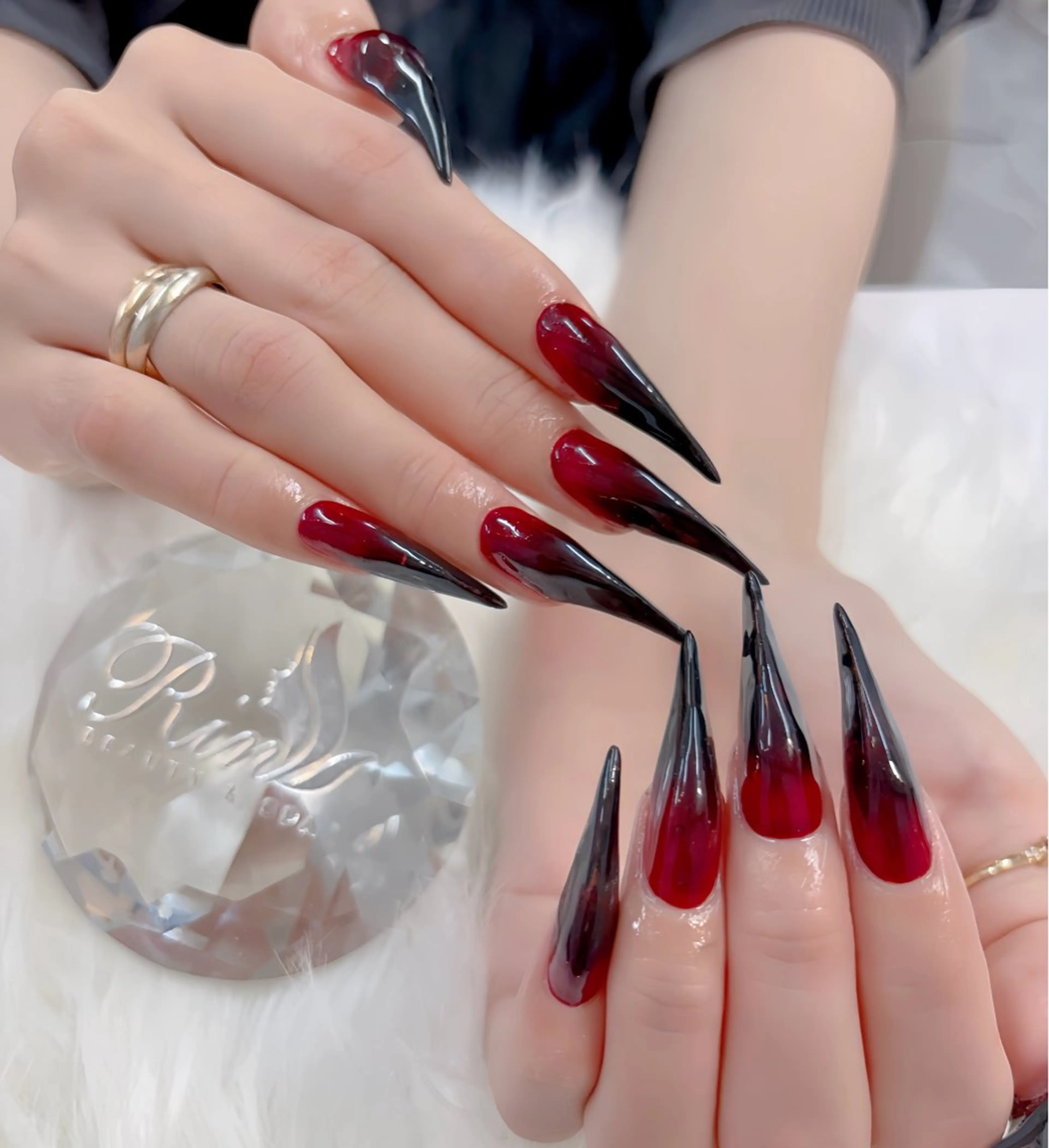 ネイル オーロラネイル チークネイル 桜ネイル クリアネイル ドット ハンドネイル Rin Nail 新大久保店のネイルデザイン