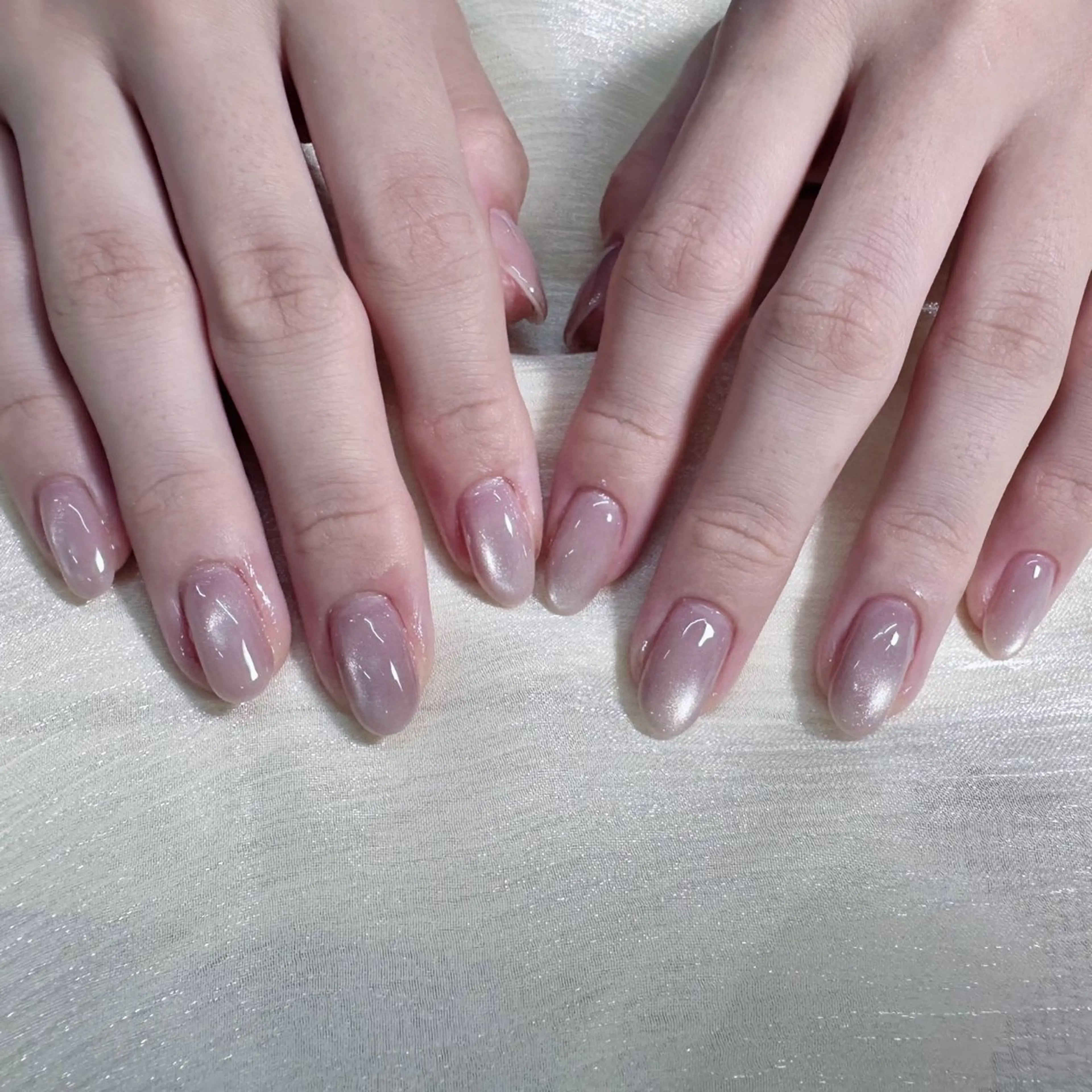 ネイル マグネットネイル オフィスネイル ワンカラーネイル ピンク シンプルネイル ハンドネイル Salon GEM(ジェム)のネイルデザイン