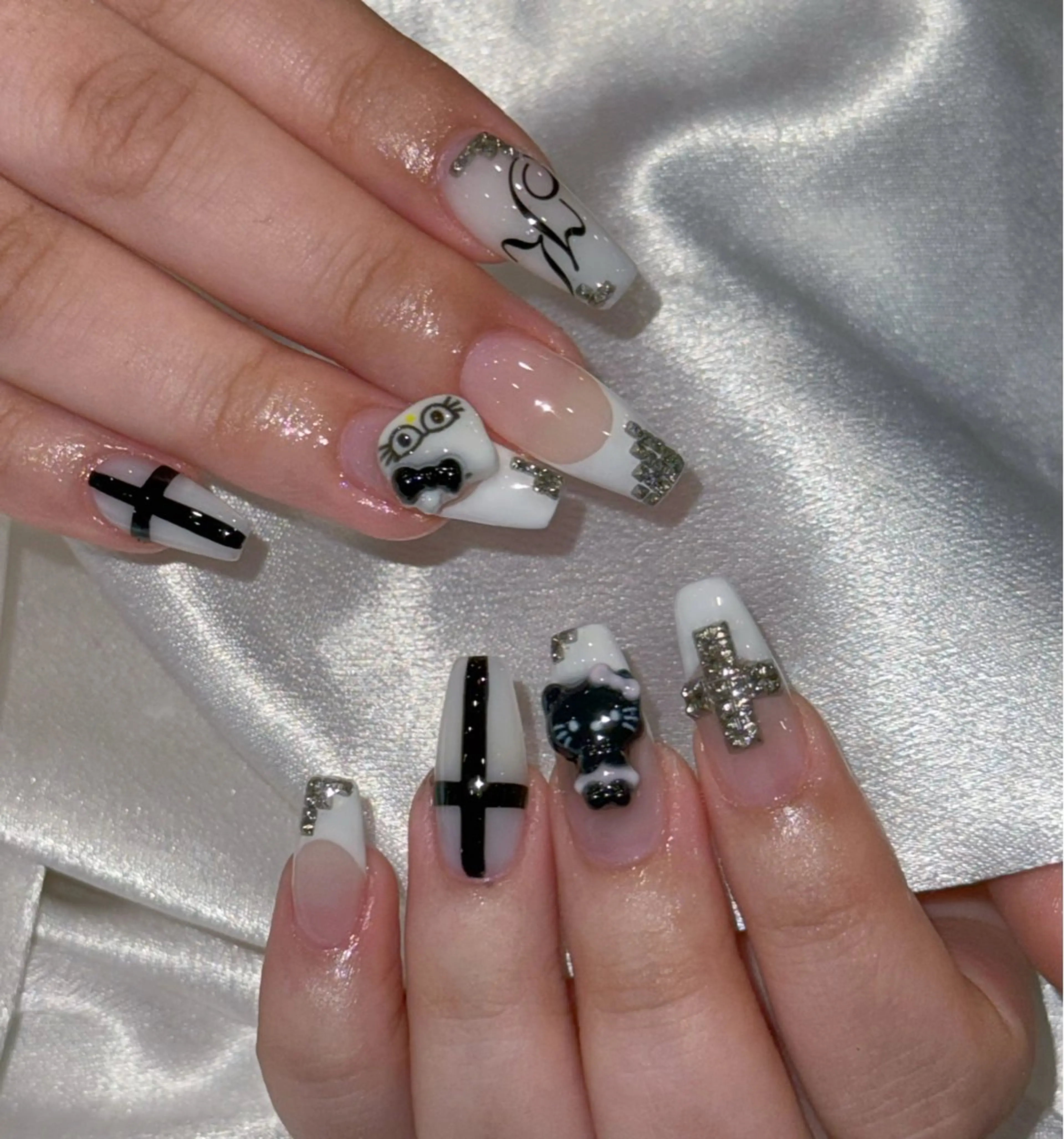 ネイル フラワーネイル ハート レース ロングネイル 春ネイル ハンドネイル MILO 168 池袋のネイルデザイン