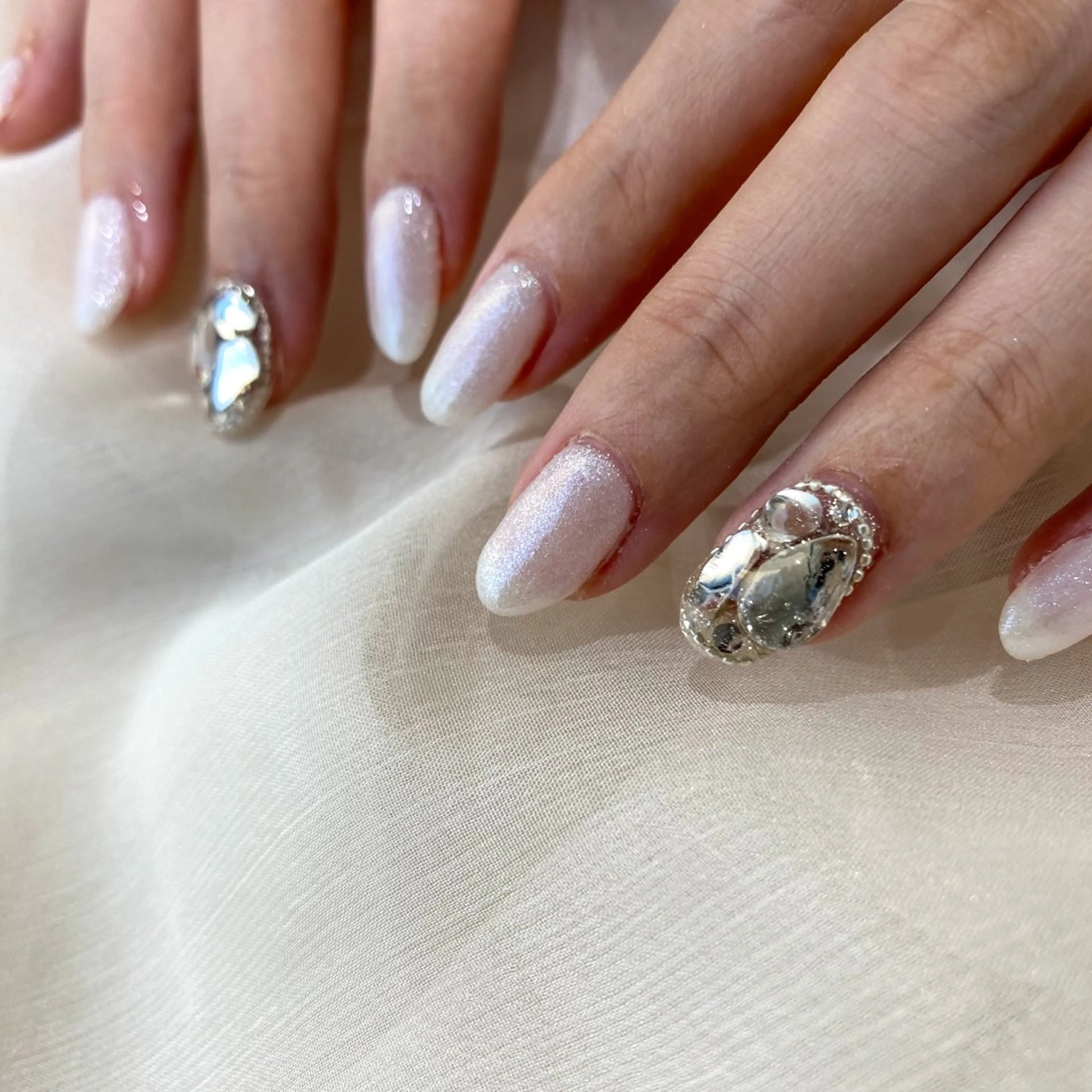 ネイル ストーンネイル muguet🎀 chikaのネイルデザイン