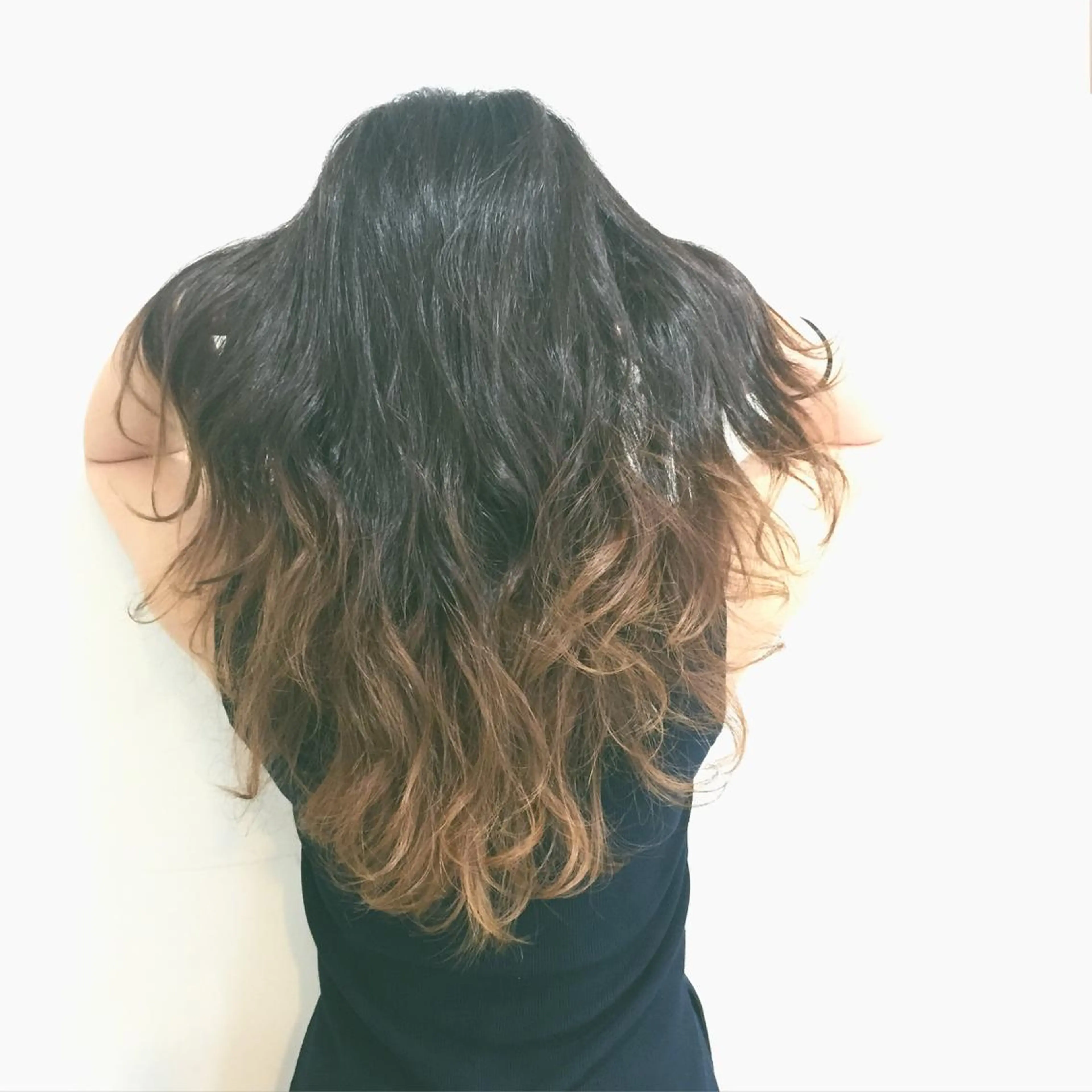 ショート ミディアム セミロング ロング カラー パーマ ヘアアレンジ メンズ メンズブリーチ ブリーチ グラデーションカラー 岡田 杏のエステ・リラクイメージ