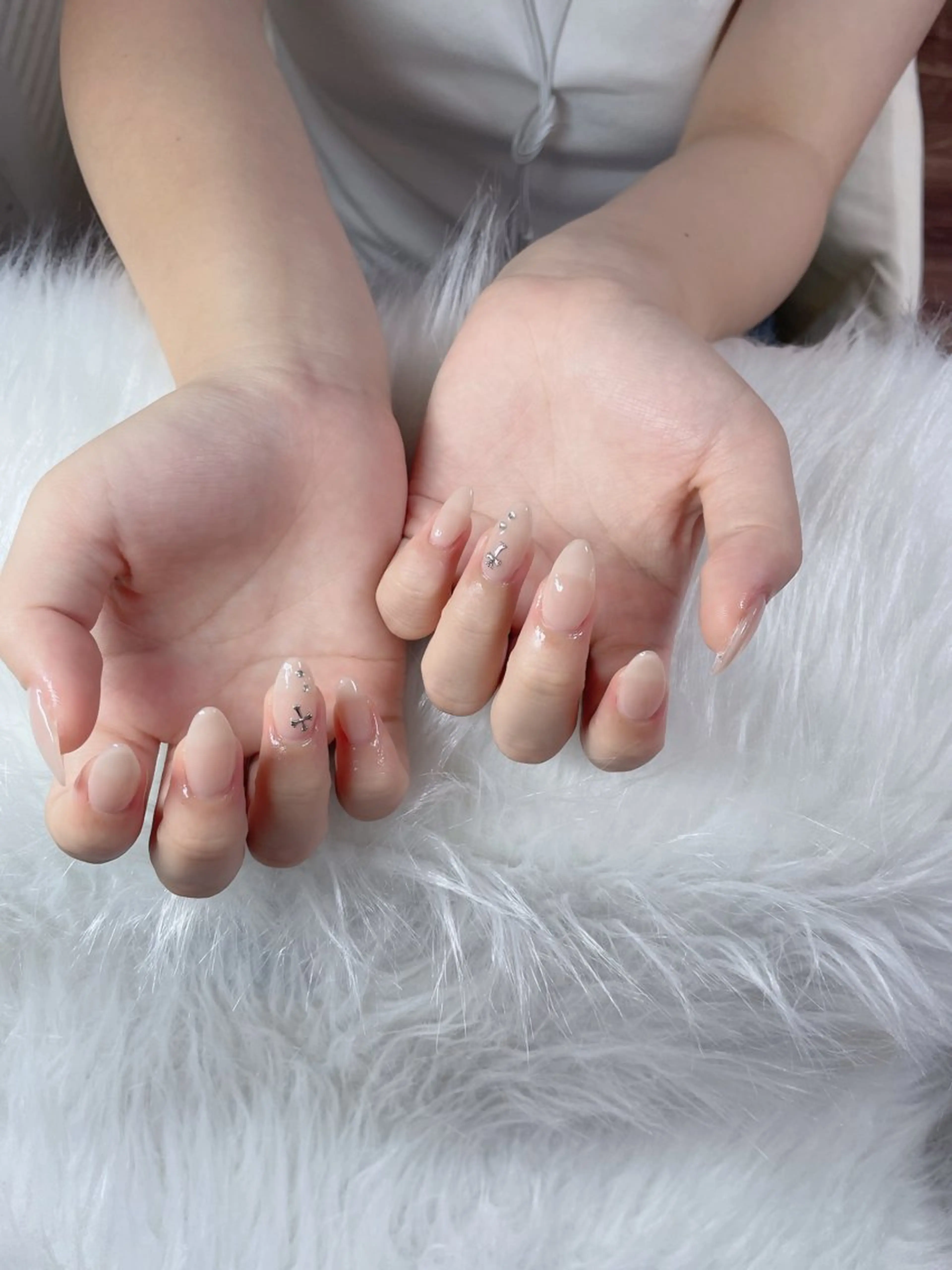 ネイル ストーンネイル ハンドネイル Hin Nail Salonのネイルデザイン