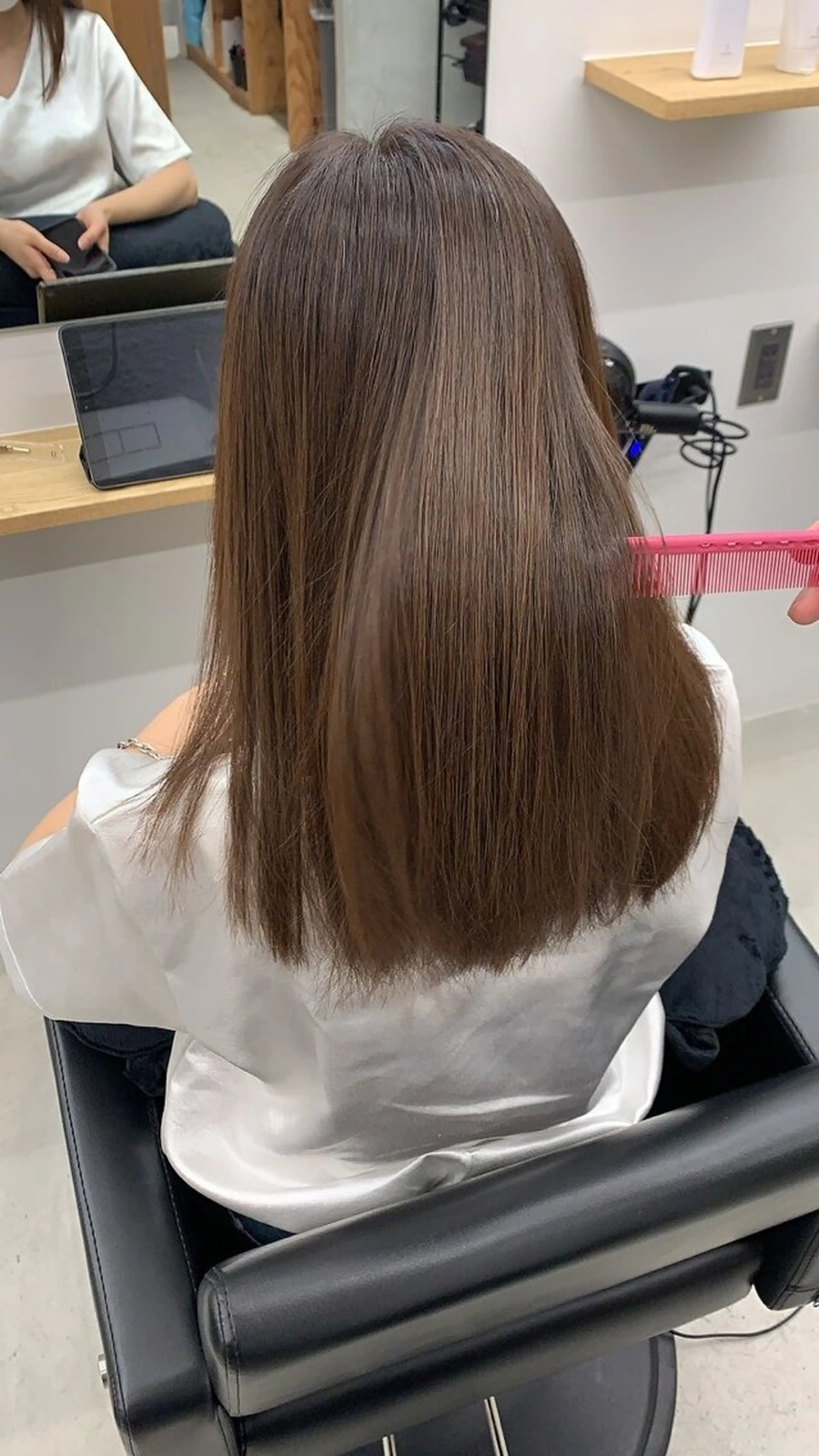 ロング 縮毛矯正 トリートメント 🫧小栗 萌衣✨のヘアスタイル