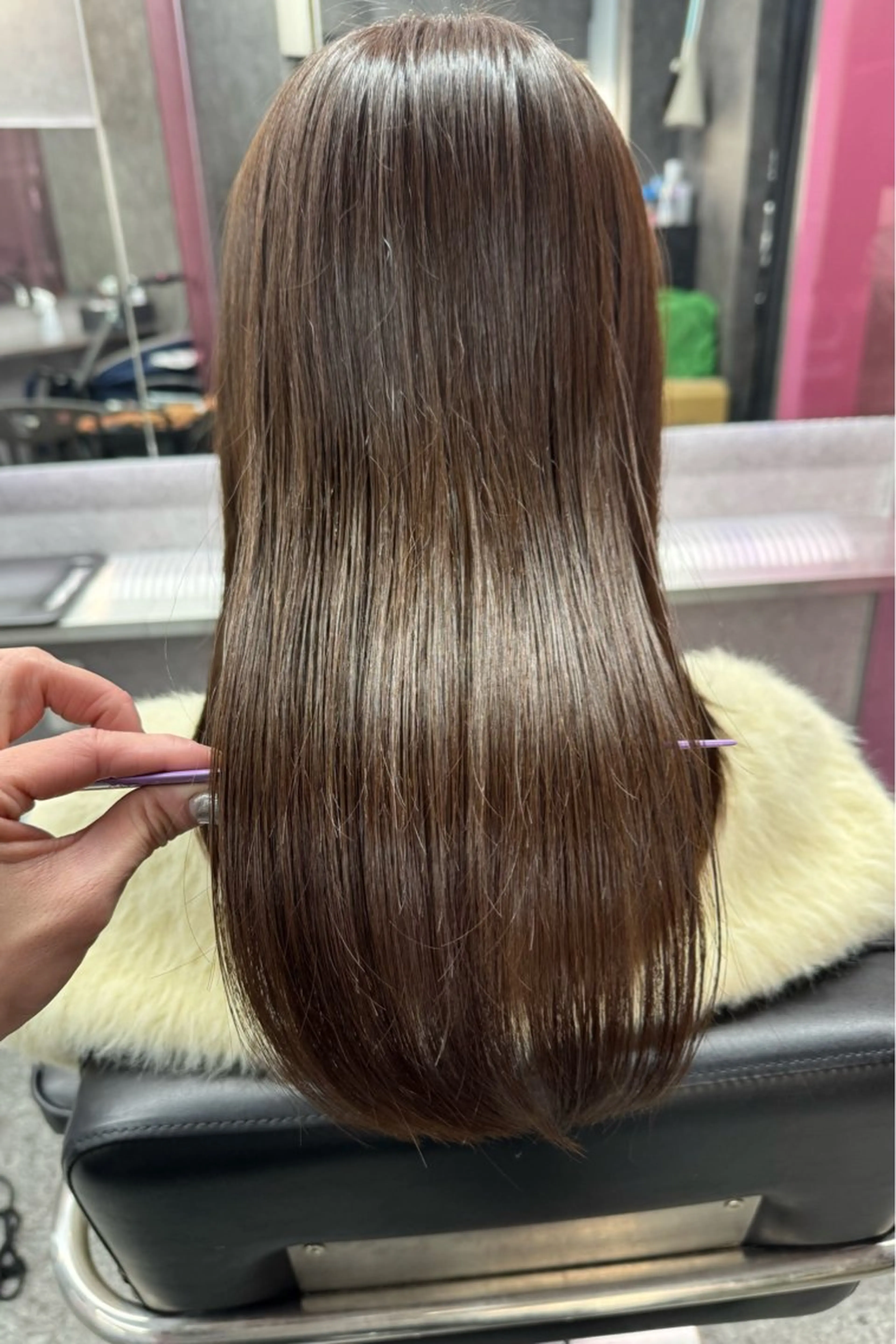 セミロング カット ヘアカラー トリートメント レイヤーカット 艶髪/西尾 幸樹のヘアスタイル