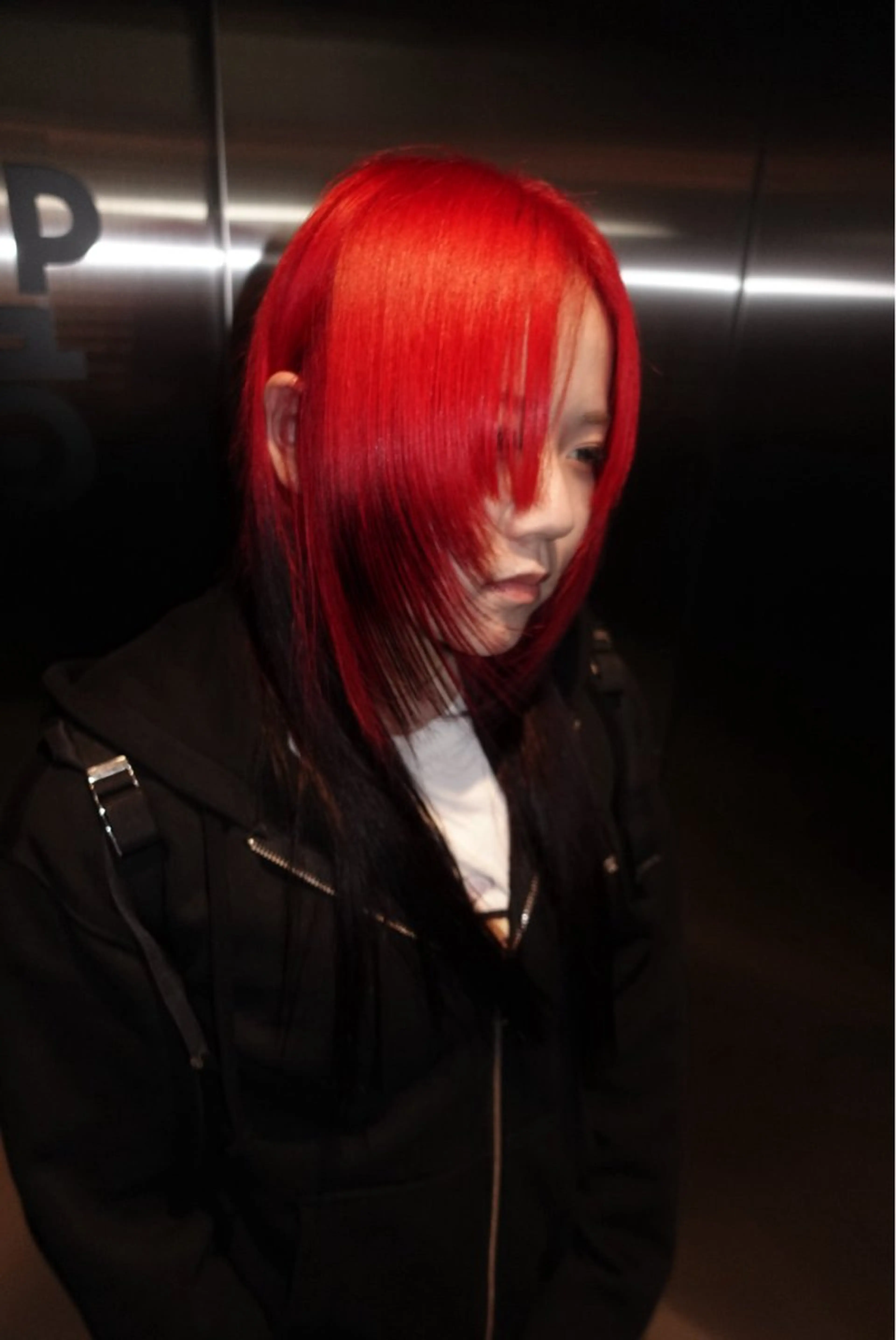 セミロング カット 岩下昂世/ ハイトーン/デザインのヘアスタイル