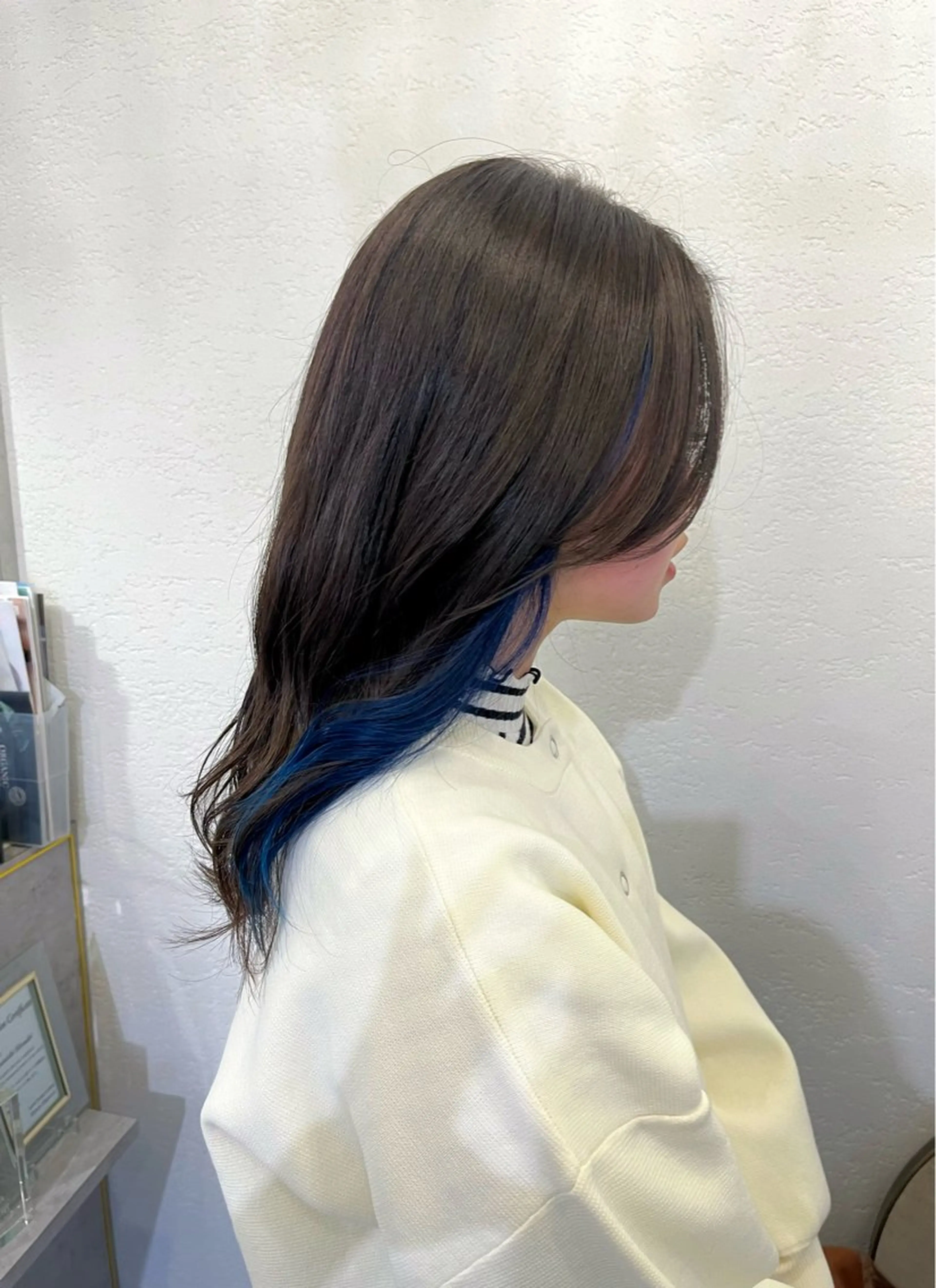 セミロング カラー 中川 もえか【明石】のヘアスタイル