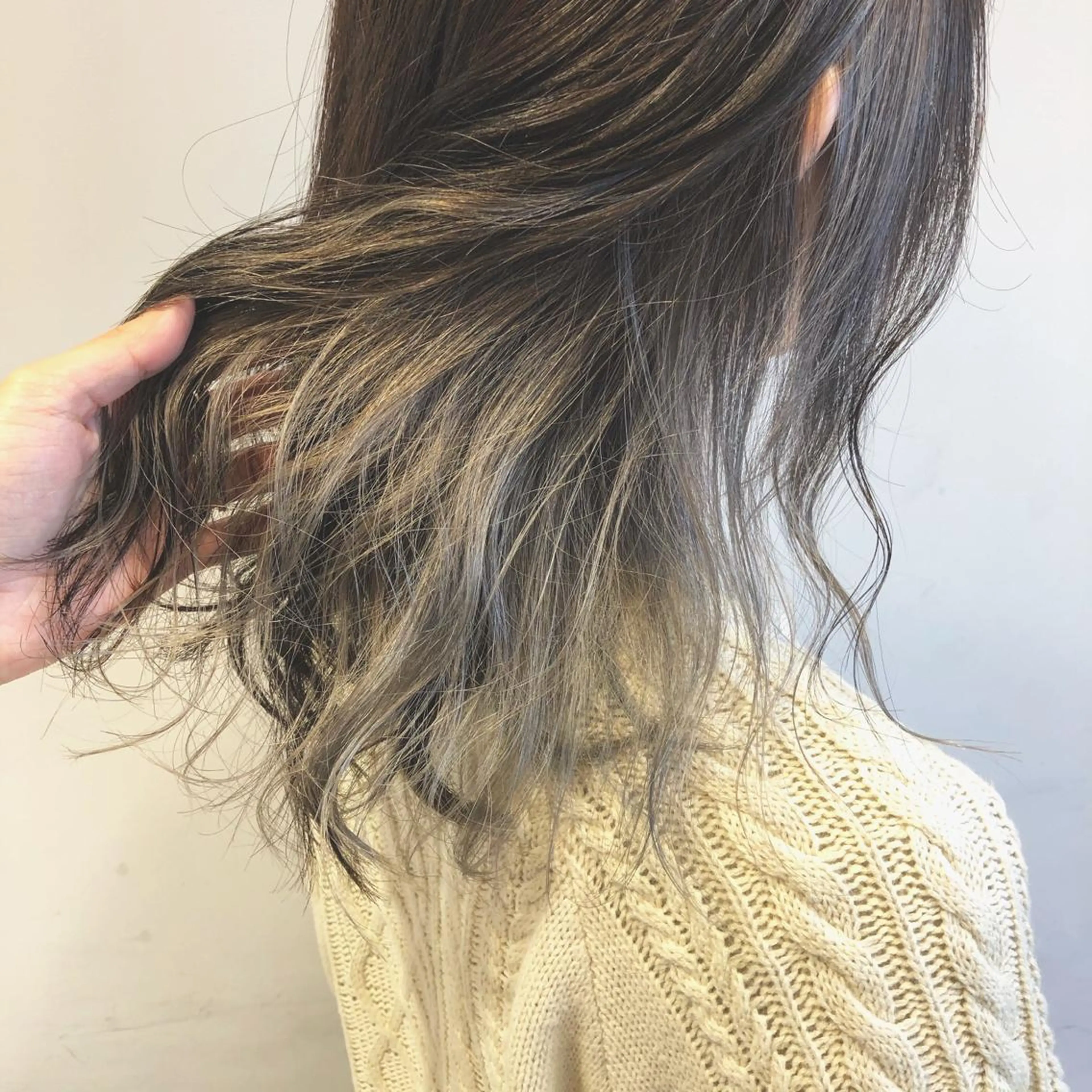 セミロング 岩瀬 翔太のヘアスタイル