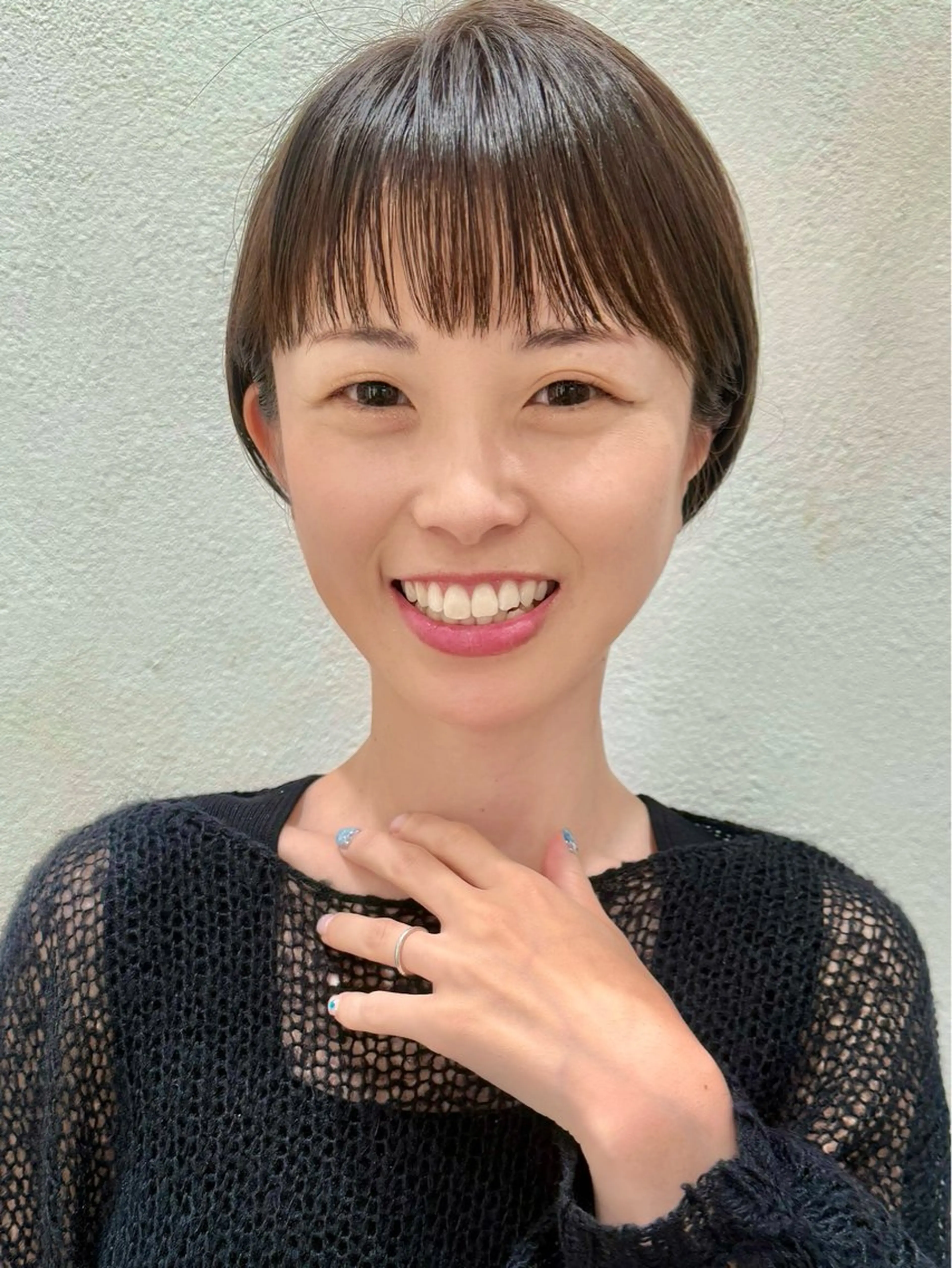 ショート 米澤 由衣のヘアスタイル