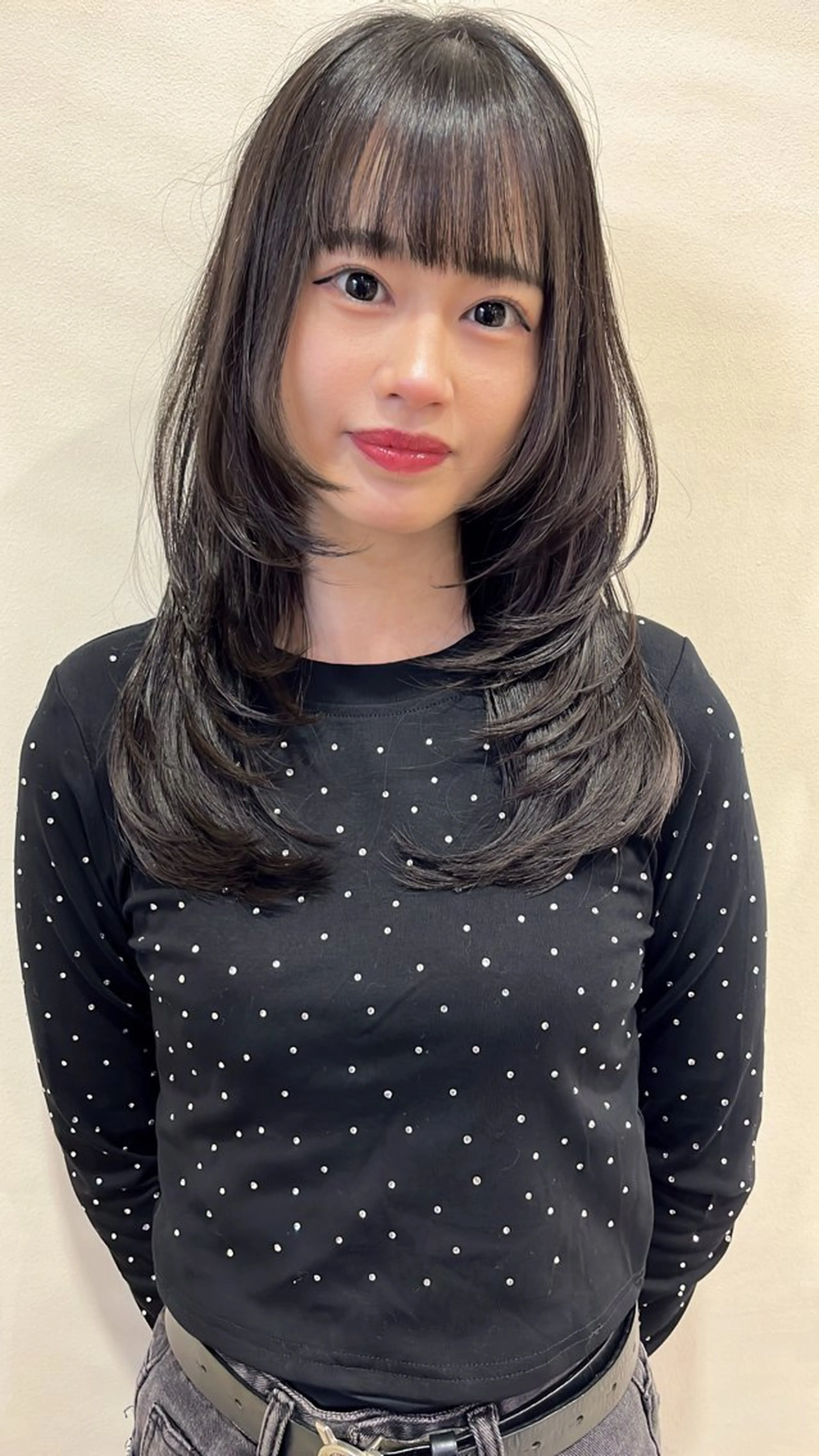 ロング 林 和香菜のヘアスタイル
