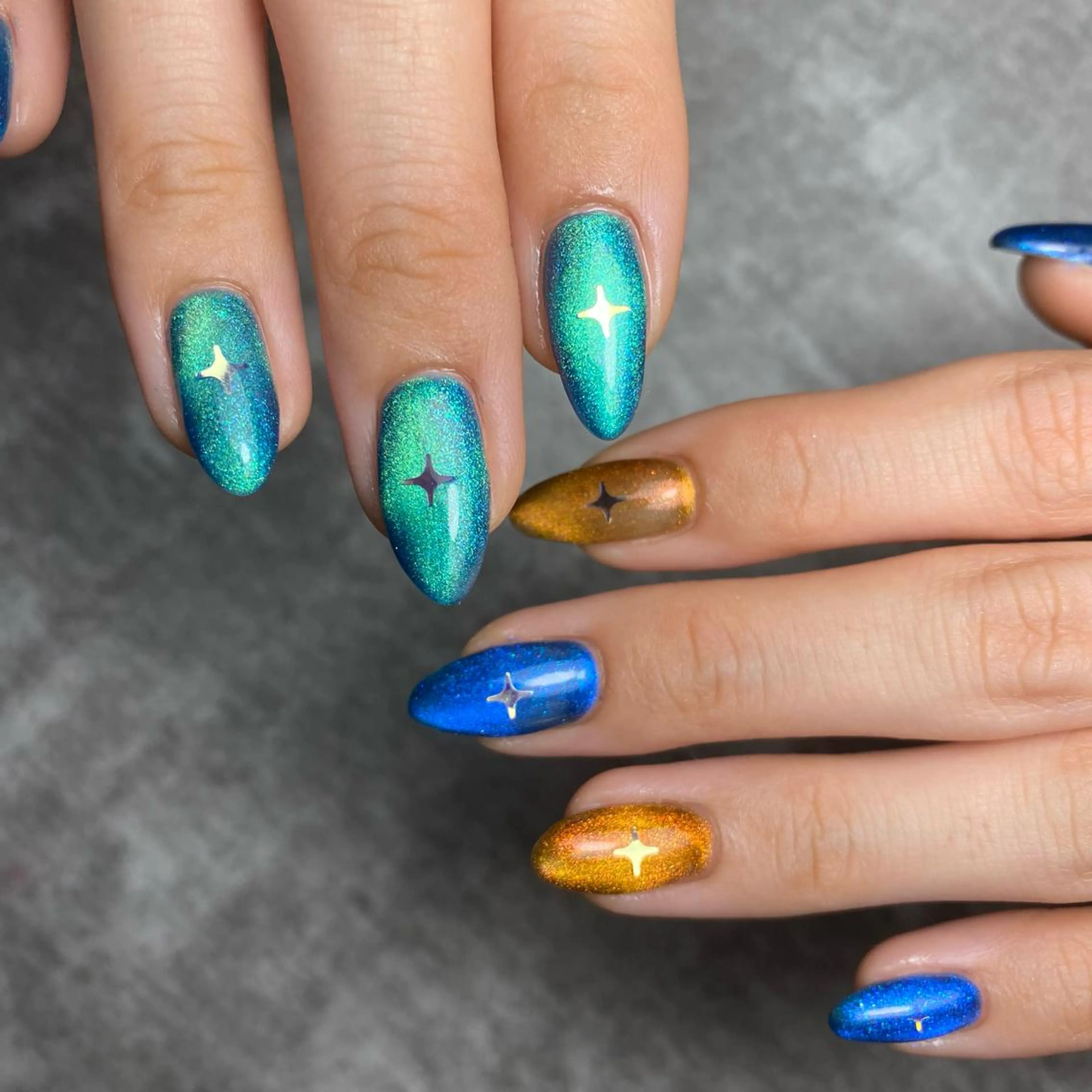 ネイル マグネットネイル ハンドネイル yuki nail...のネイルデザイン