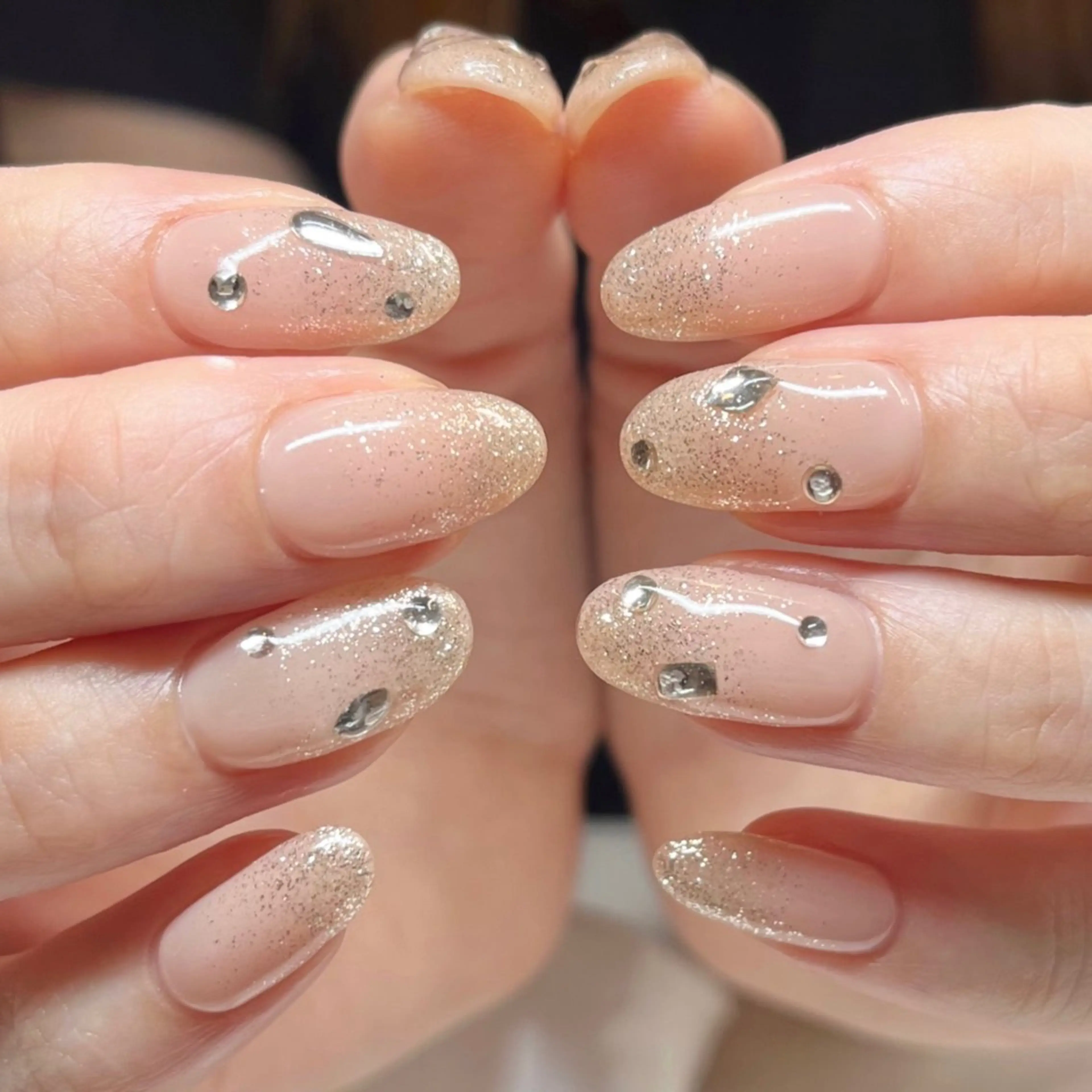 ネイル アートネイル グラデーション キラキラネイル ラメ(グリッター) シンプルネイル Vogustys Nail 山田のネイルデザイン