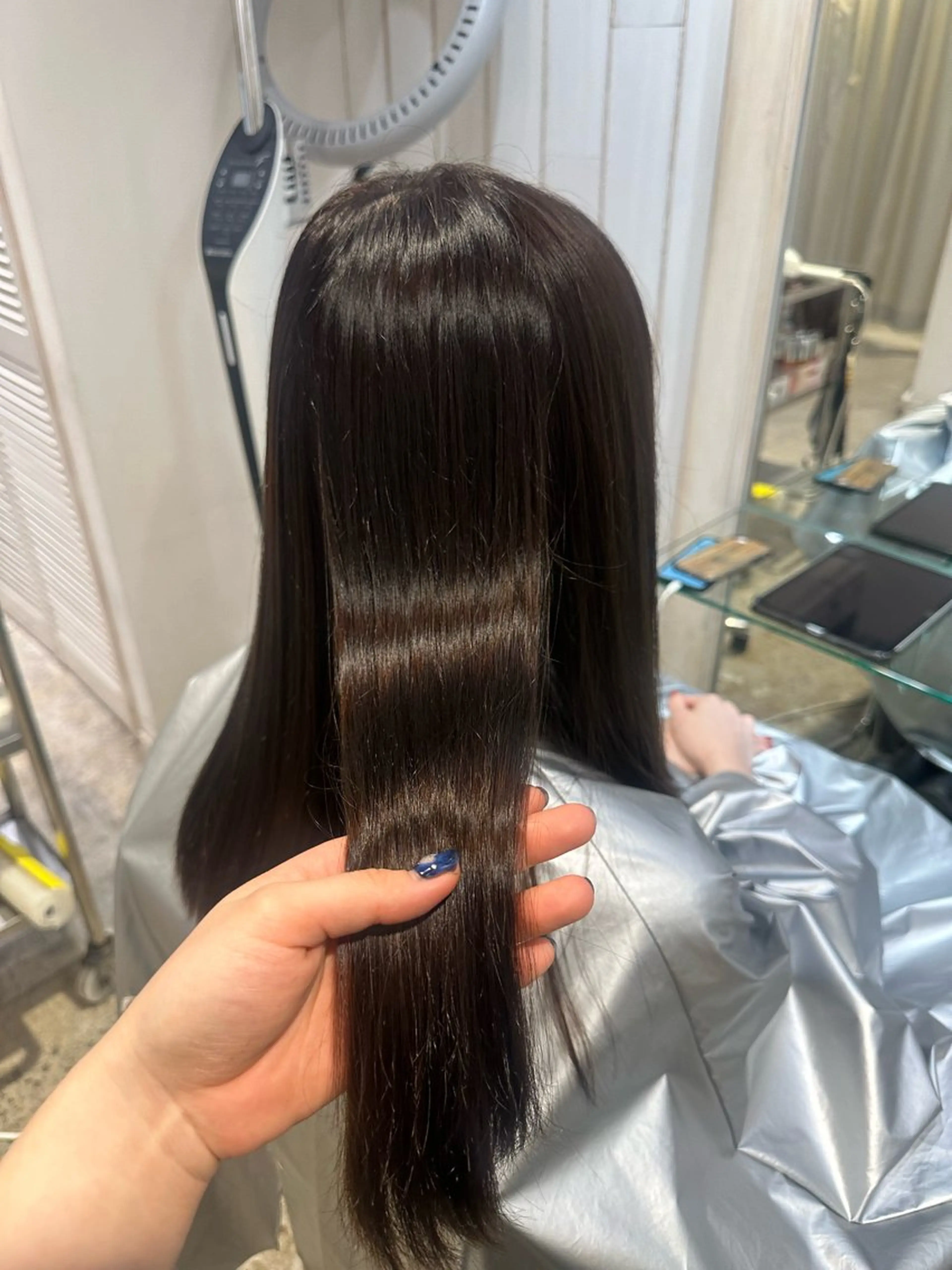 ミディアム HUMANあすか /レディースカットのヘアスタイル