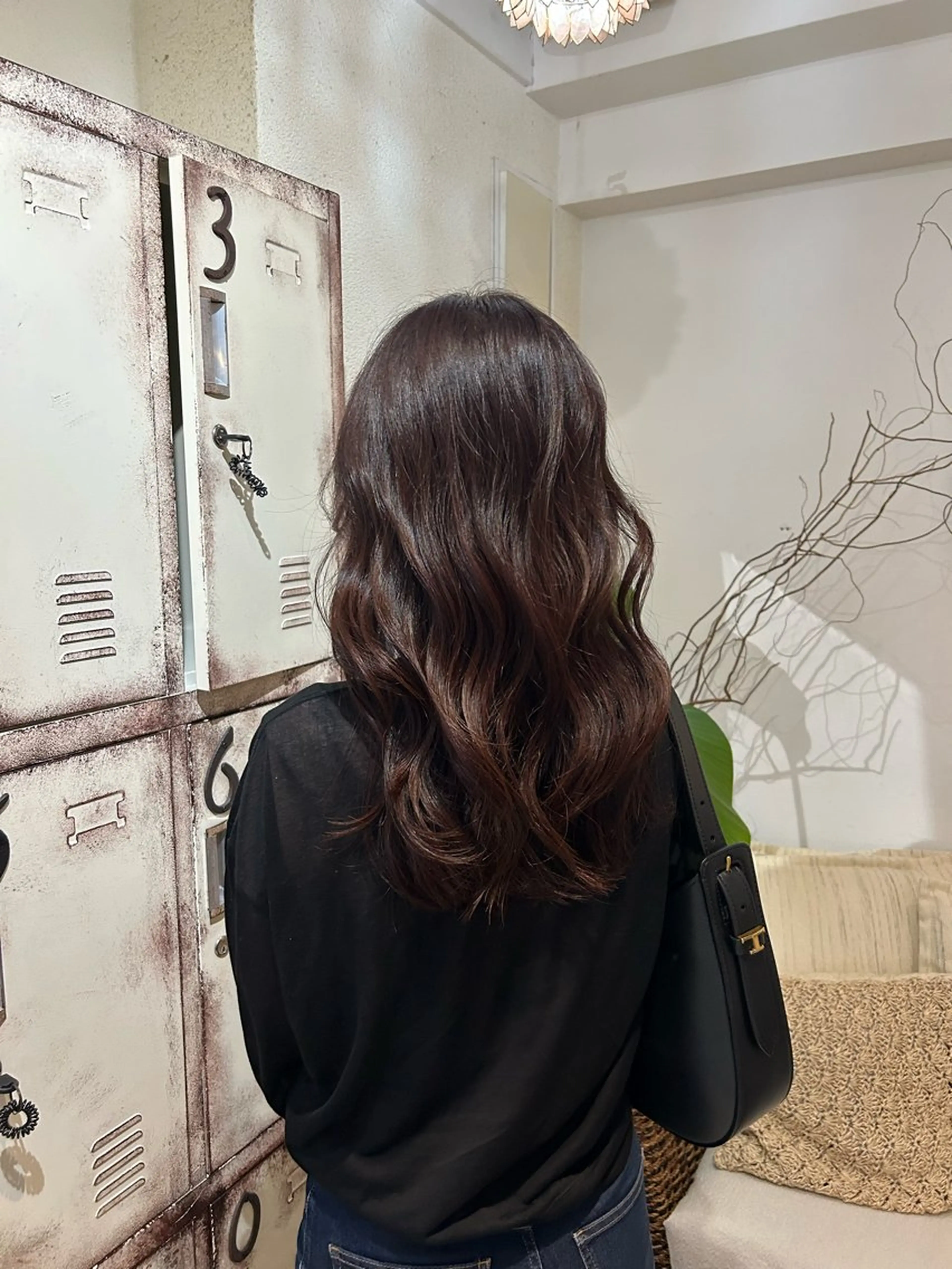 セミロング カラー カット ヘアカラー トリートメント ヘッドスパ putri 川邉 優花のヘアスタイル