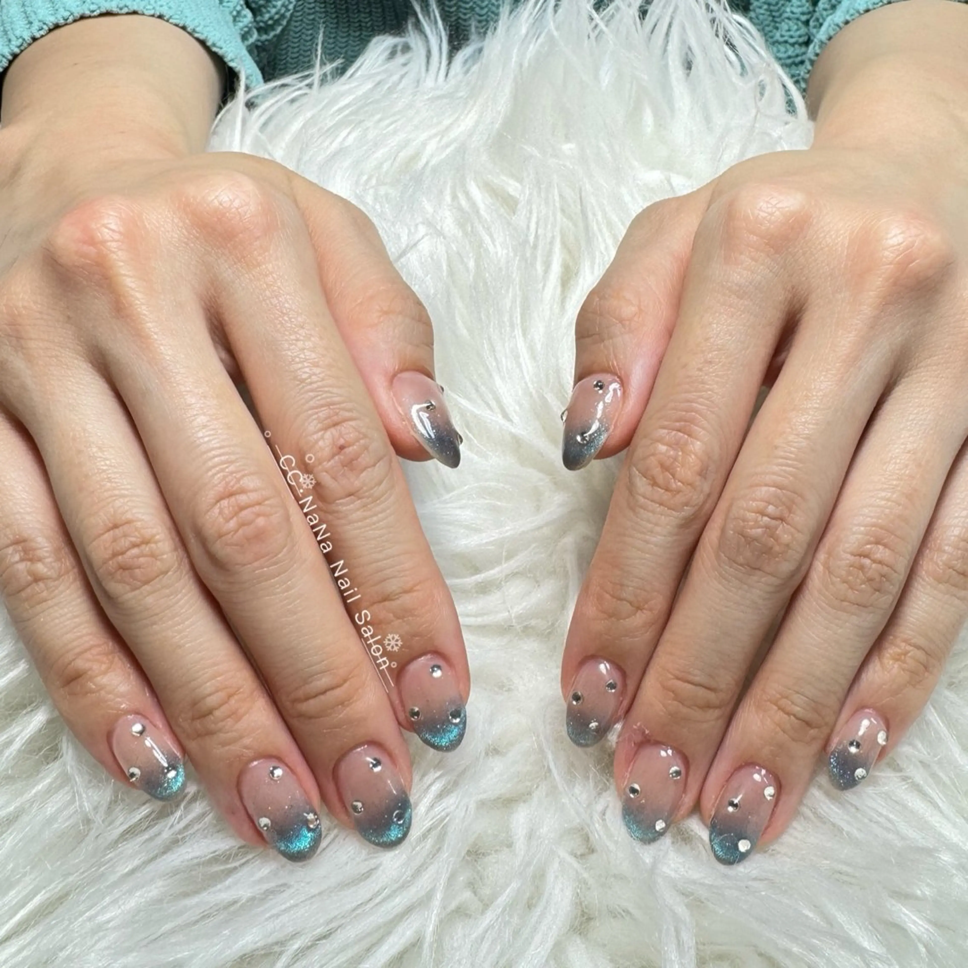 ネイル アートネイル チークネイル フラッシュネイル ジェルネイル グラデーション ハンドネイル 💎CC・NaNa 韓国風ネイル🌙Cのネイルデザイン