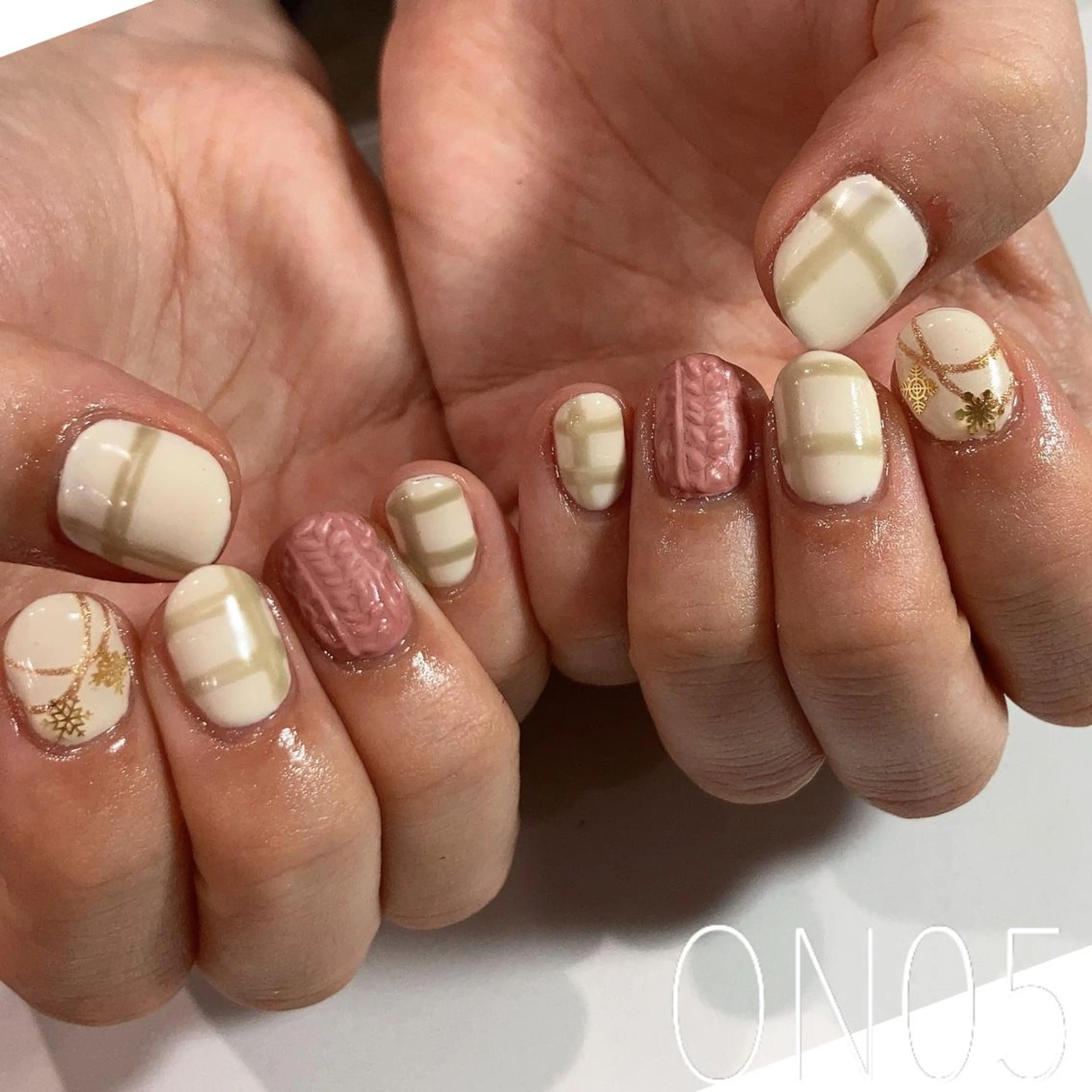 ネイル 園 寛子 （ネイリスト）のネイルデザイン