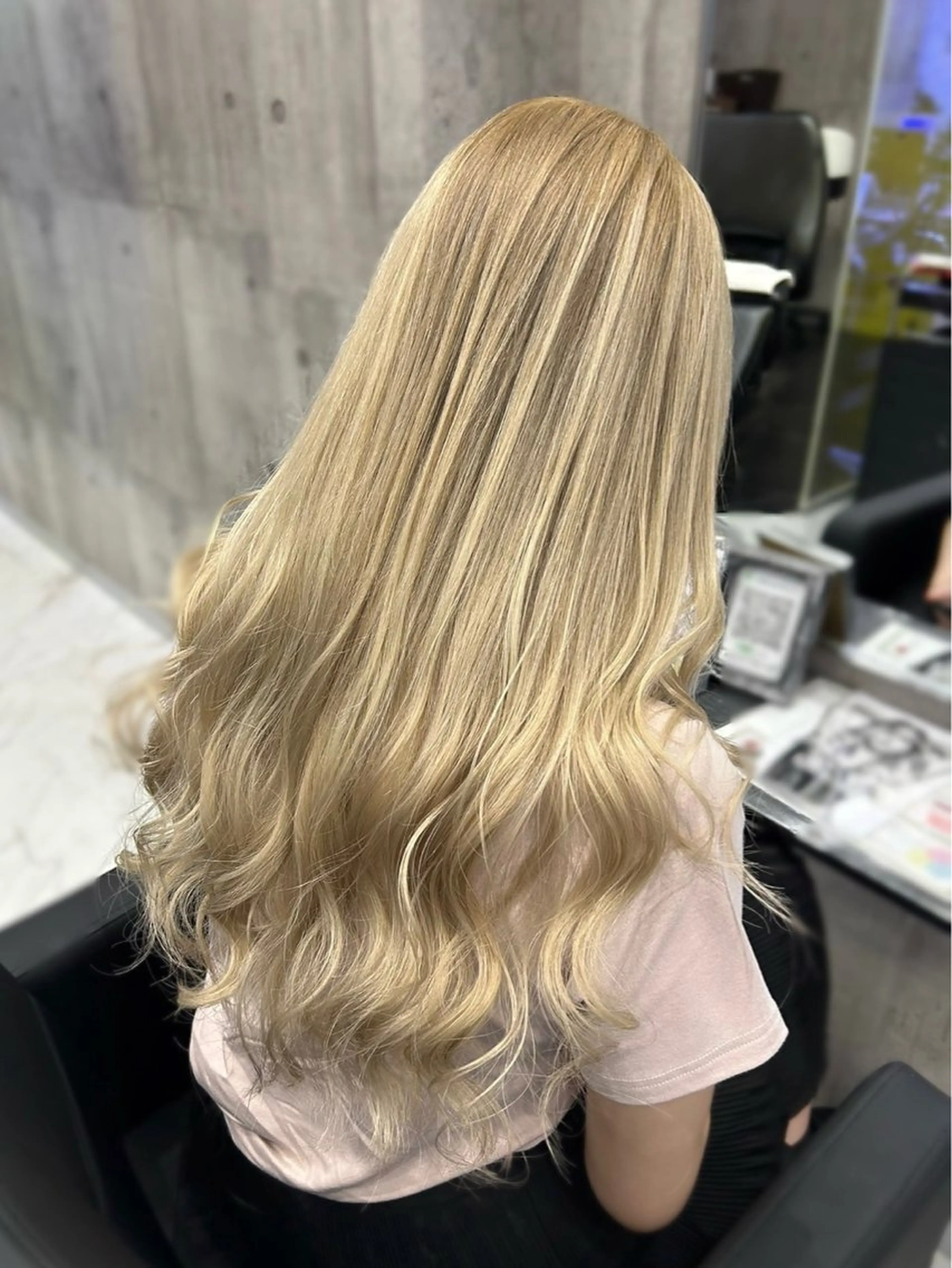 ロング カラー ♡韓国ハイトーンモテ カラー🧡ᩚMIKUのヘアスタイル