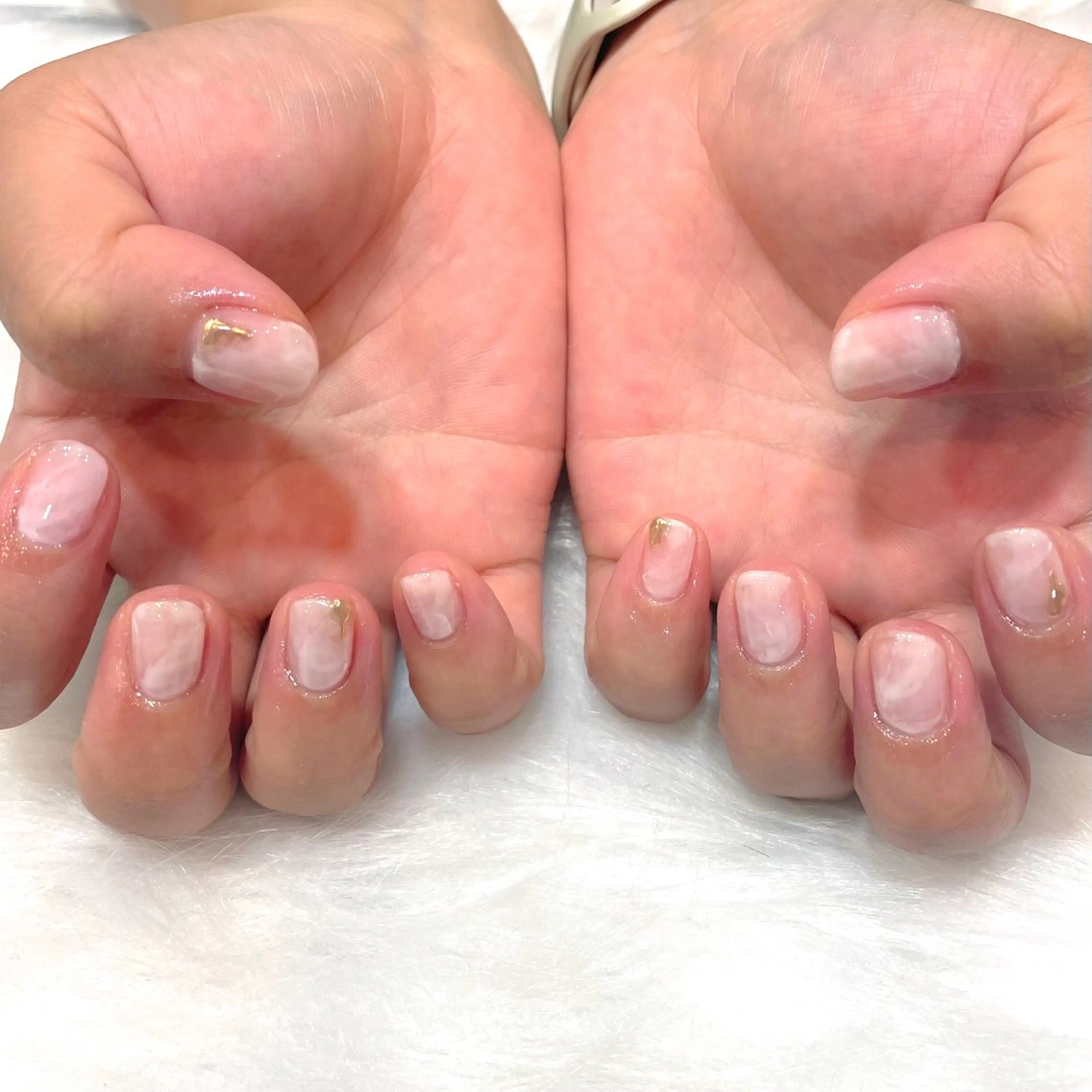 ネイル ニュアンスネイル ホワイト MADDYNAILS ✴︎柏痛ネイルのネイルデザイン