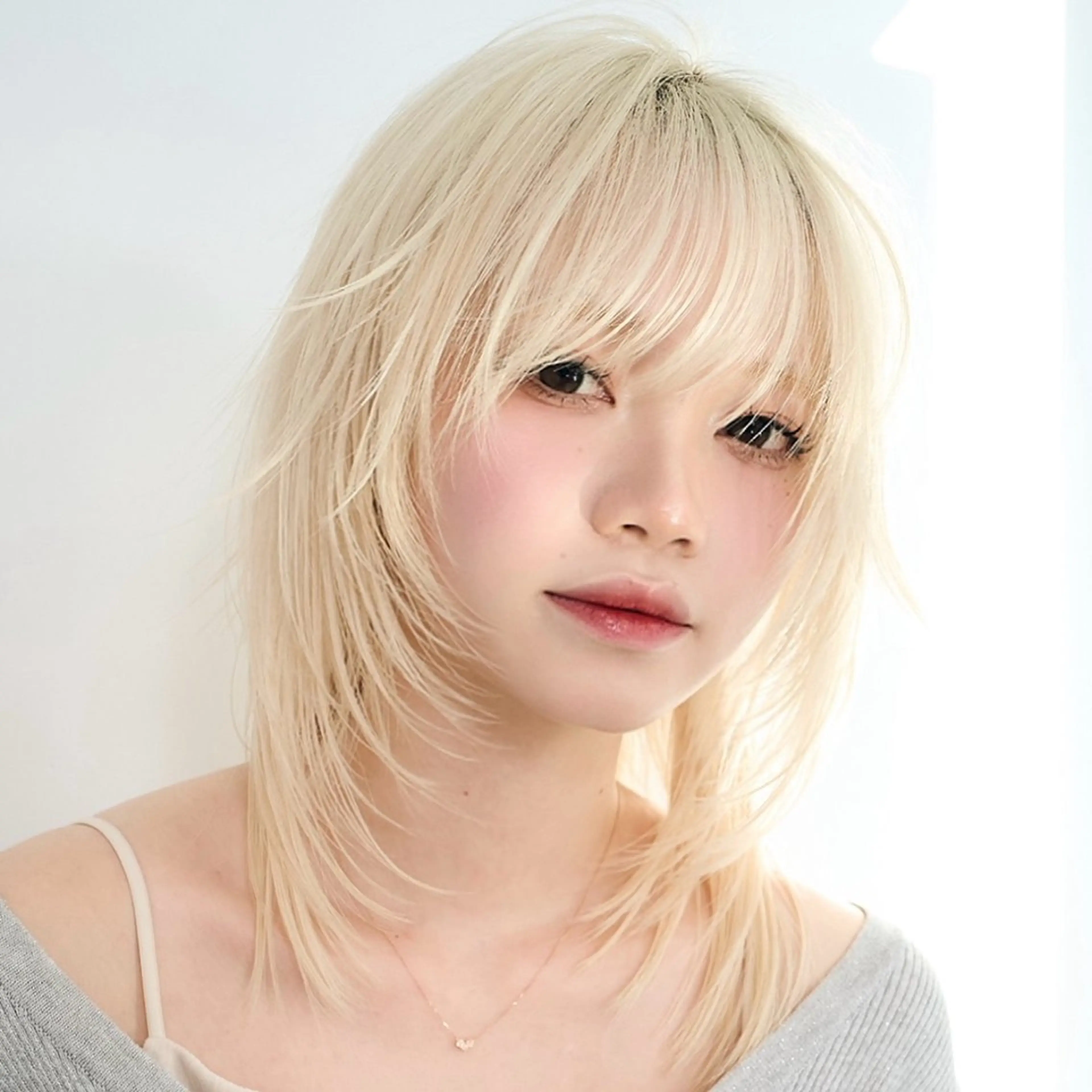 🤍ハイトーン特化🤍ケアブリーチトリプルカラー🫧＋レイヤーカット✂️＋保湿TR✨の写真