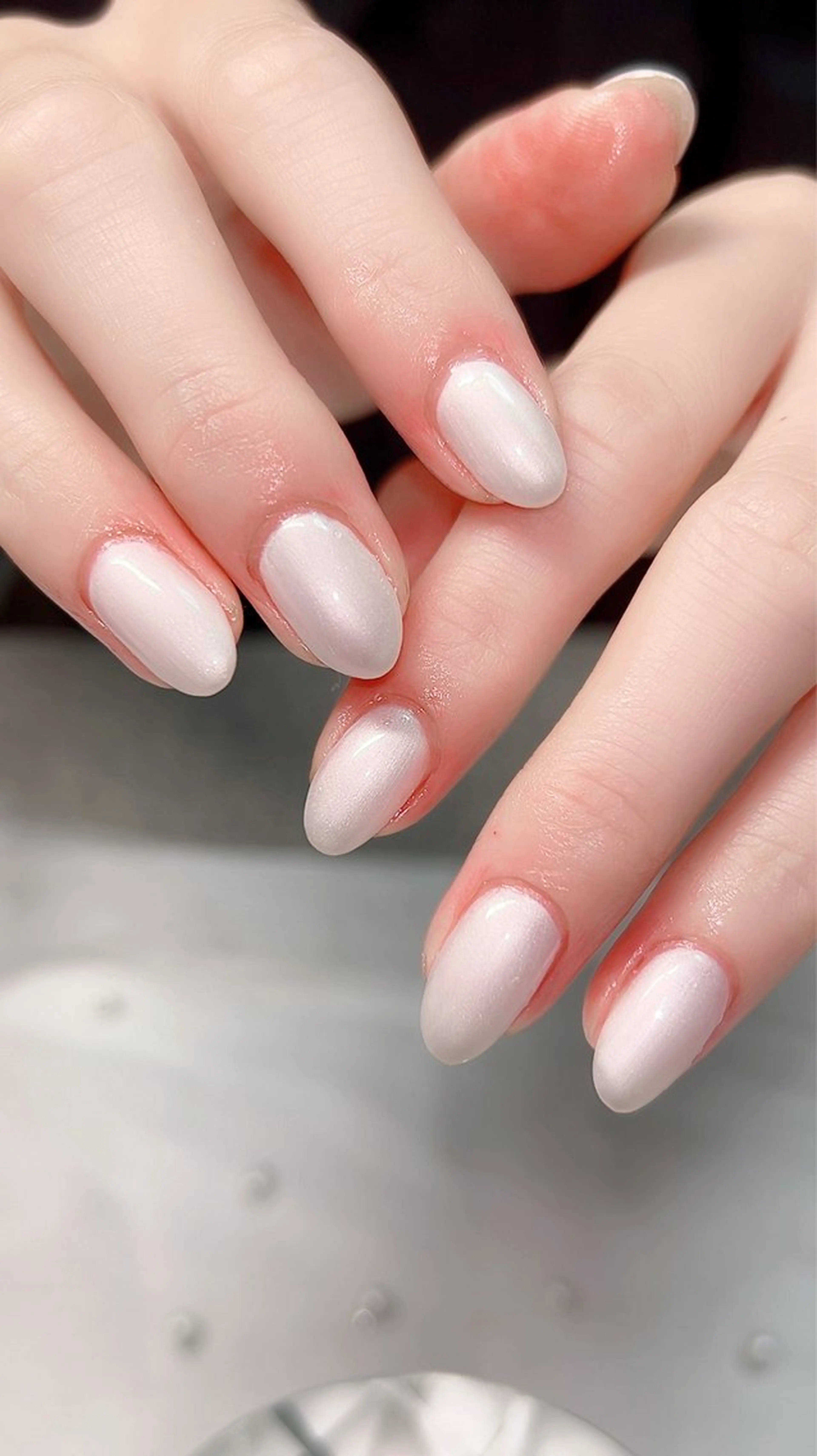 ネイル グラデーション マグネットネイル 赤色 ハンドネイル Cute Tips nailのネイルデザイン