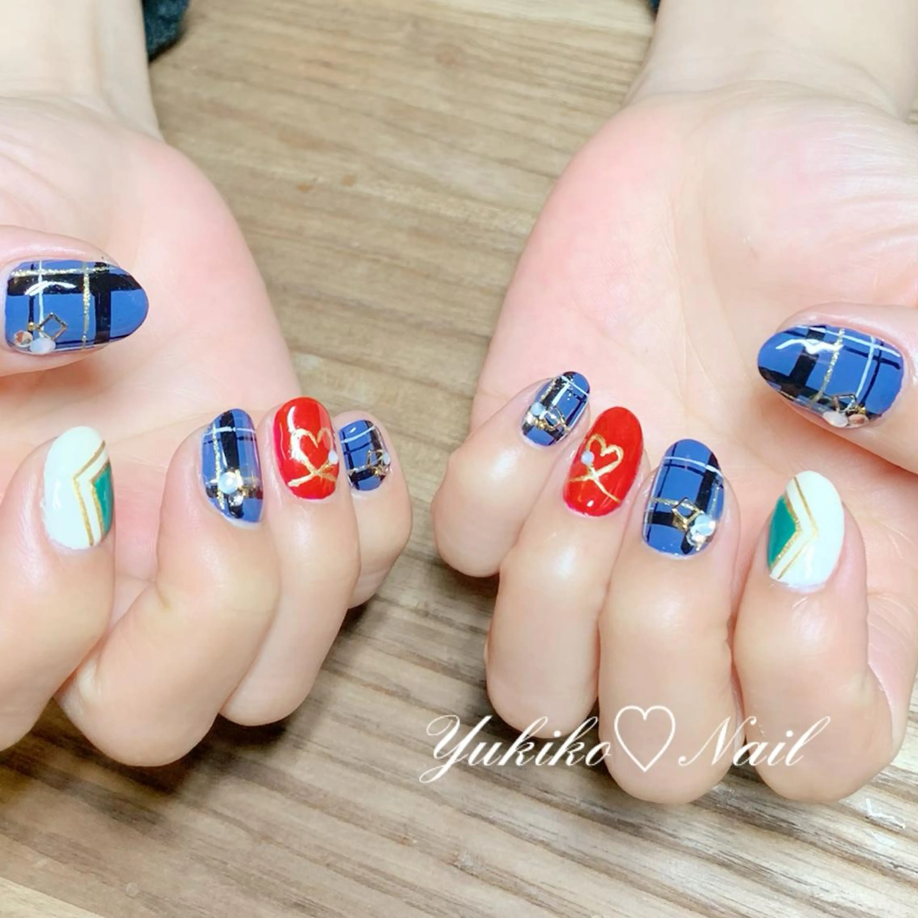 ネイル ハート 持ち込み ユキコ ネイルのネイルデザイン