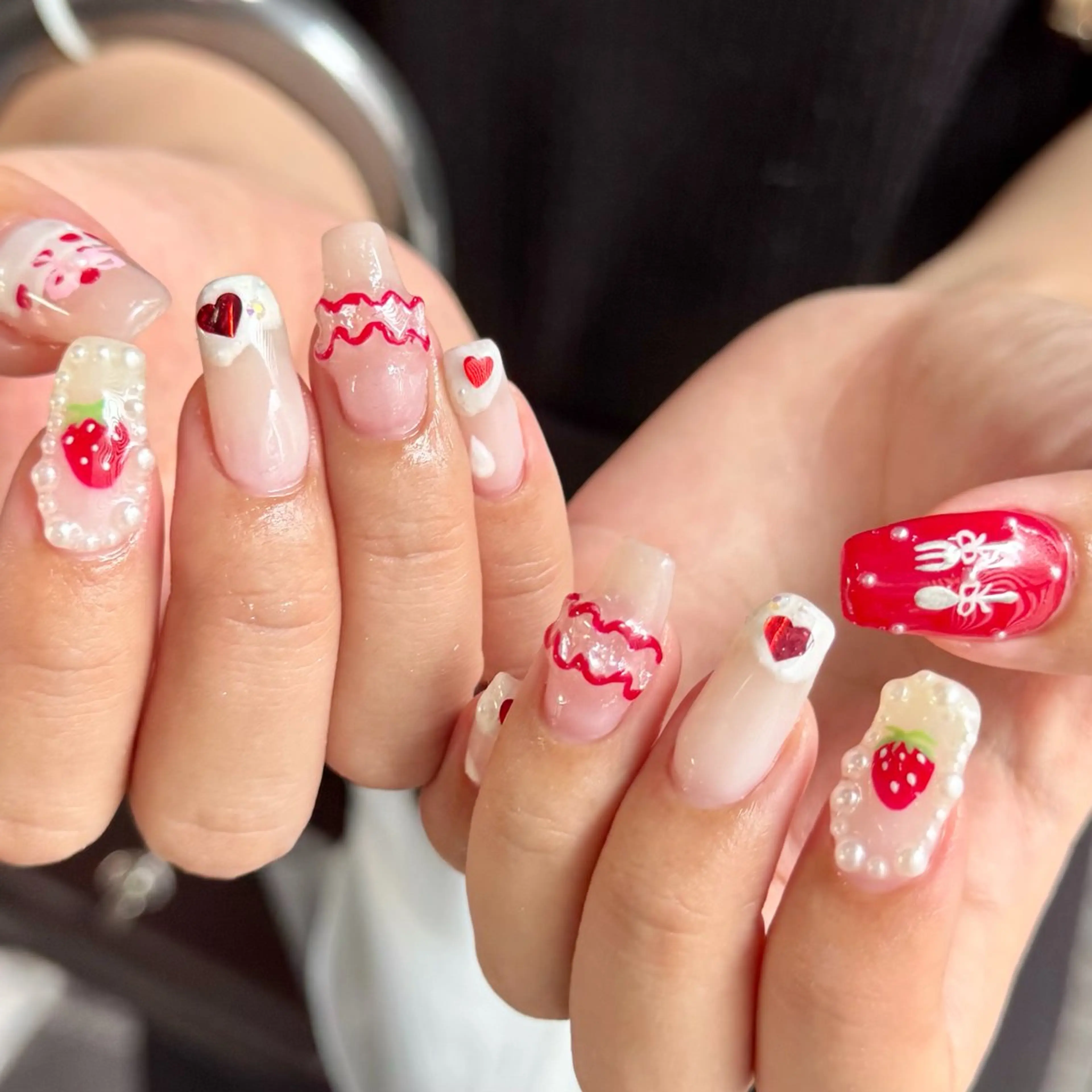 ミディアム 小川 柚香のネイルデザイン