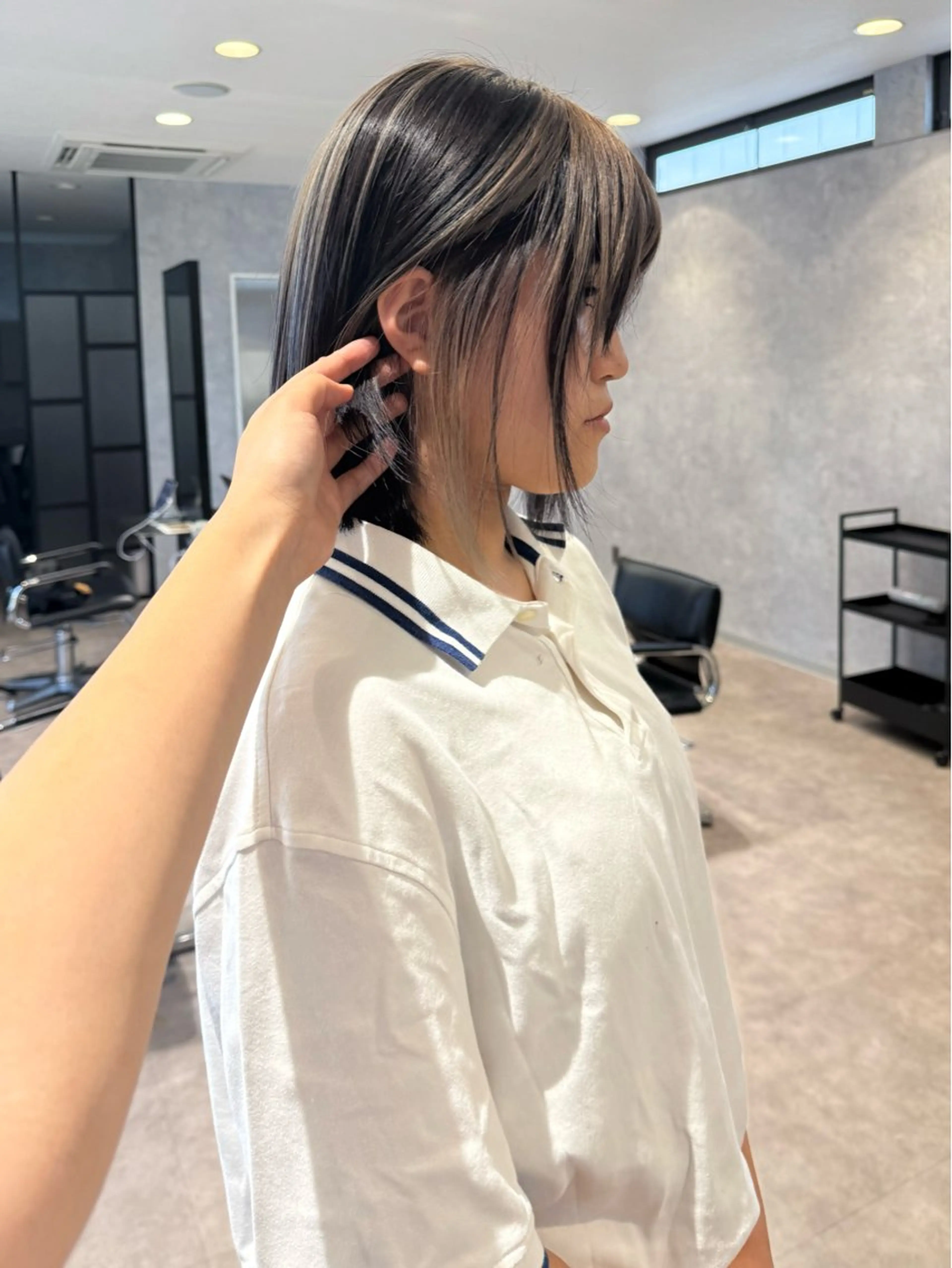 ミディアム 野林 夏帆のヘアスタイル