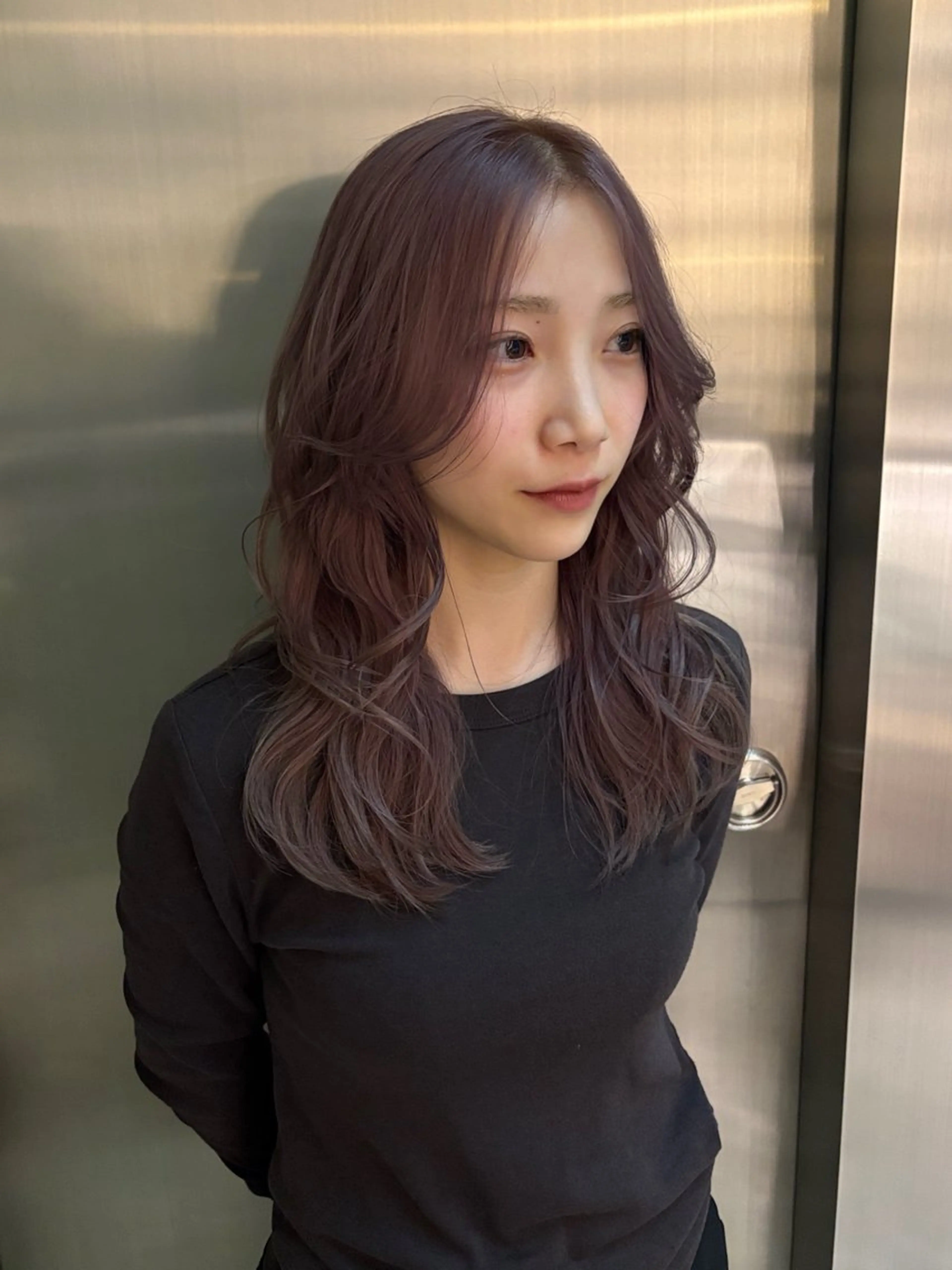 セミロング カラー ブラウンカラー ピンクカラー ピンクブラウン ヘアカラー AXIS栄ガスビル Hinataのヘアスタイル