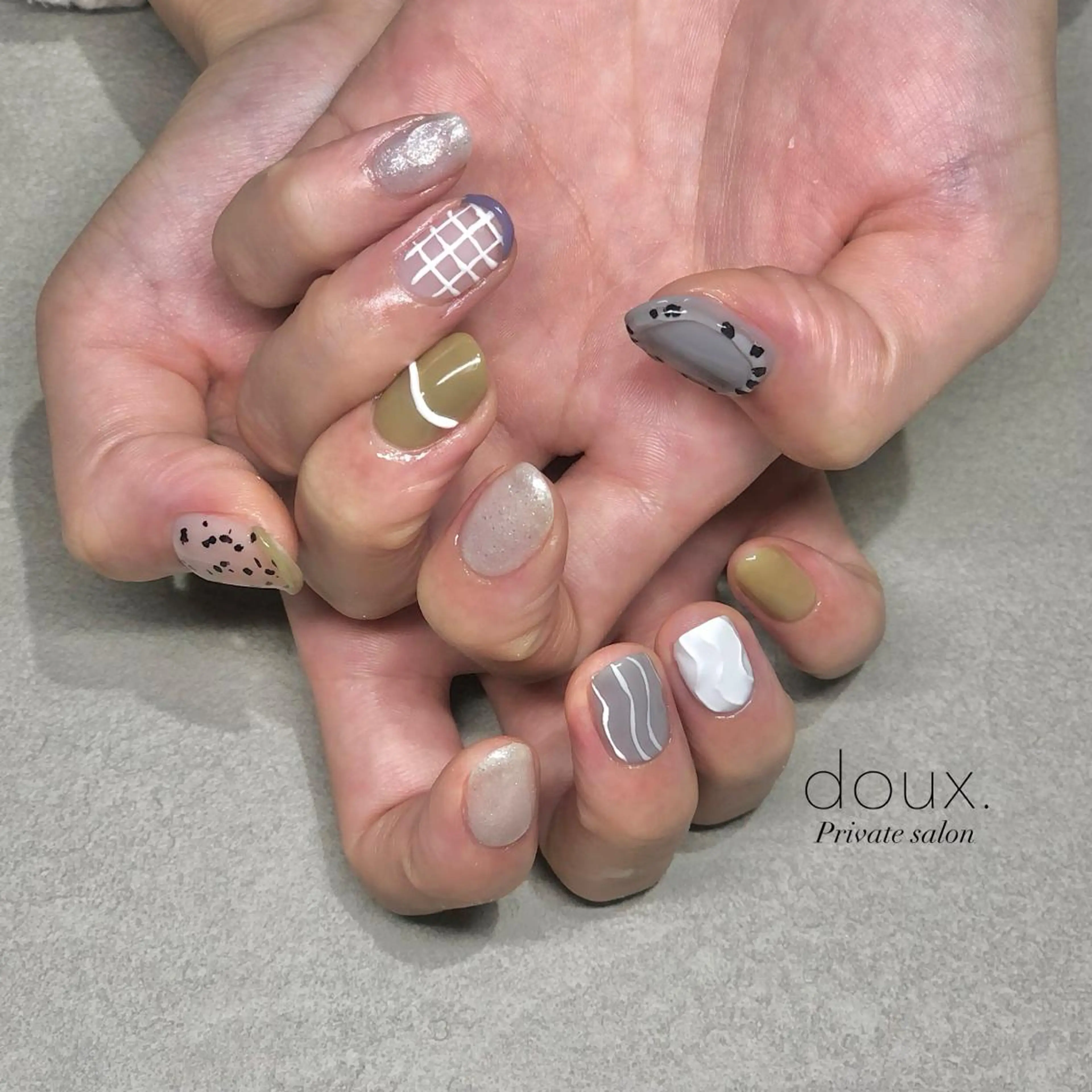 ネイル ニュアンスネイル doux. nailのネイルデザイン