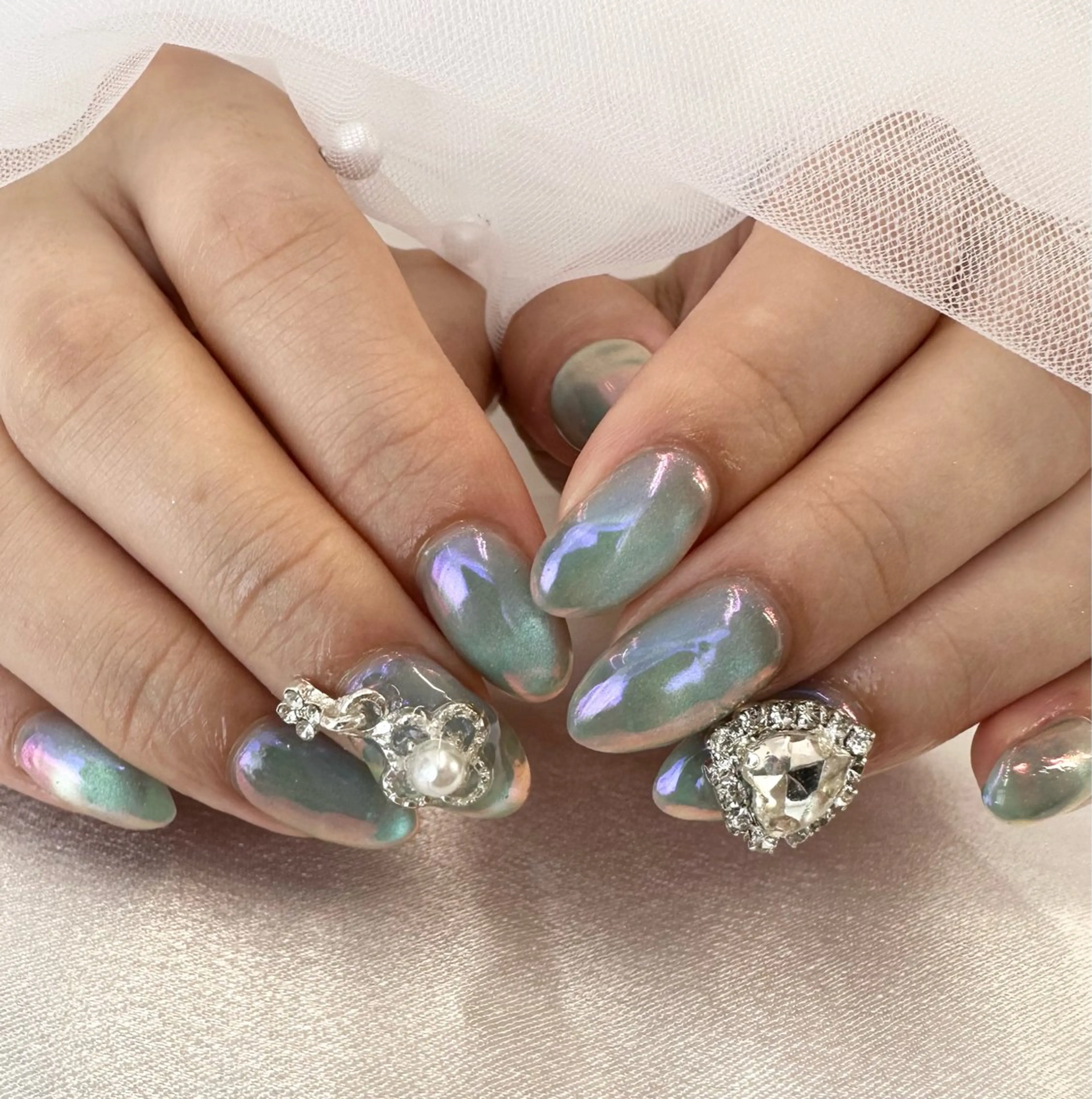 ネイル オーロラネイル マグネットネイル Pawtique nail salonのネイルデザイン