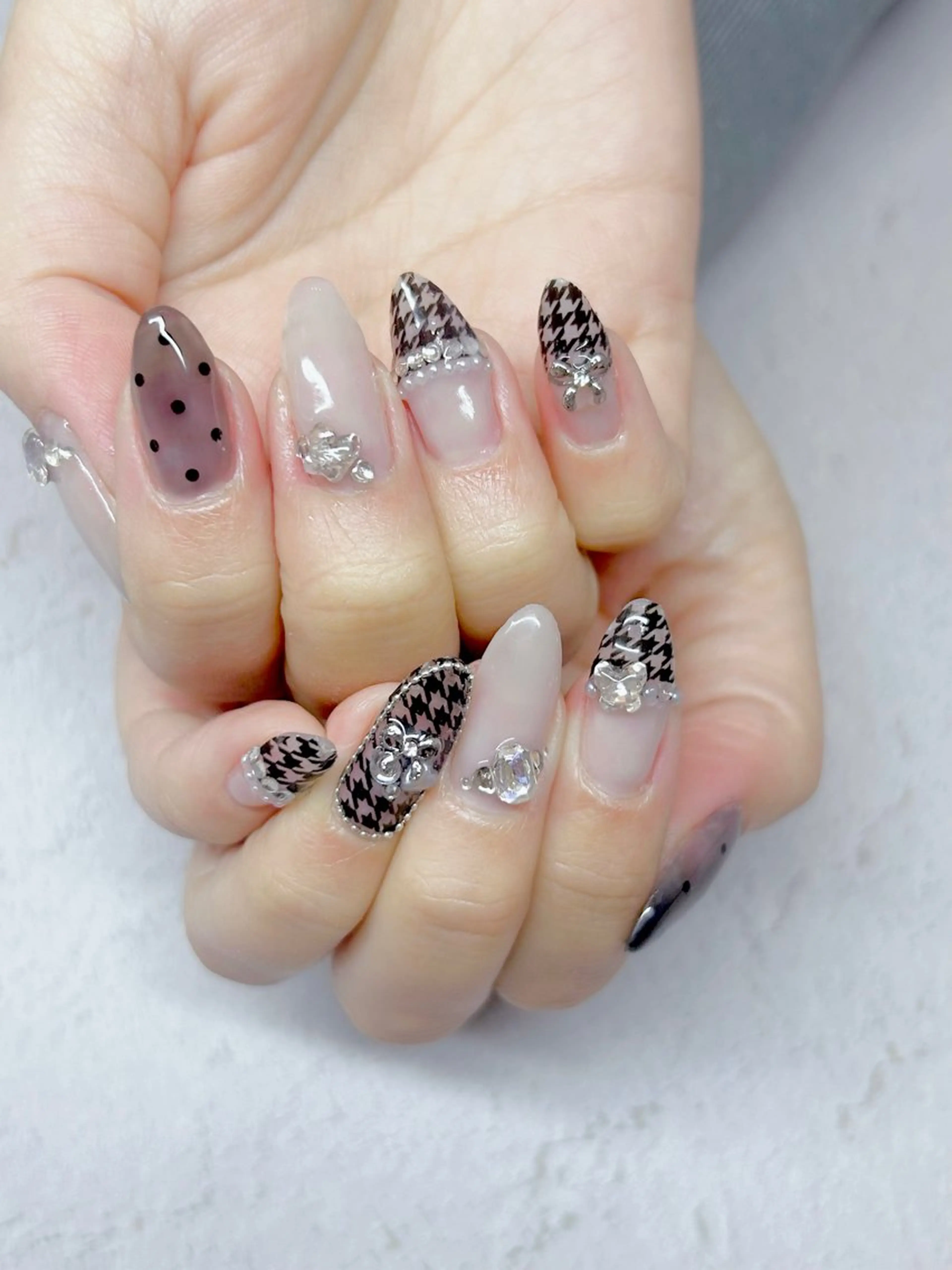 ネイル 入学式 卒業式 ハンドネイル MYu Beauty Salon YURIのネイルデザイン