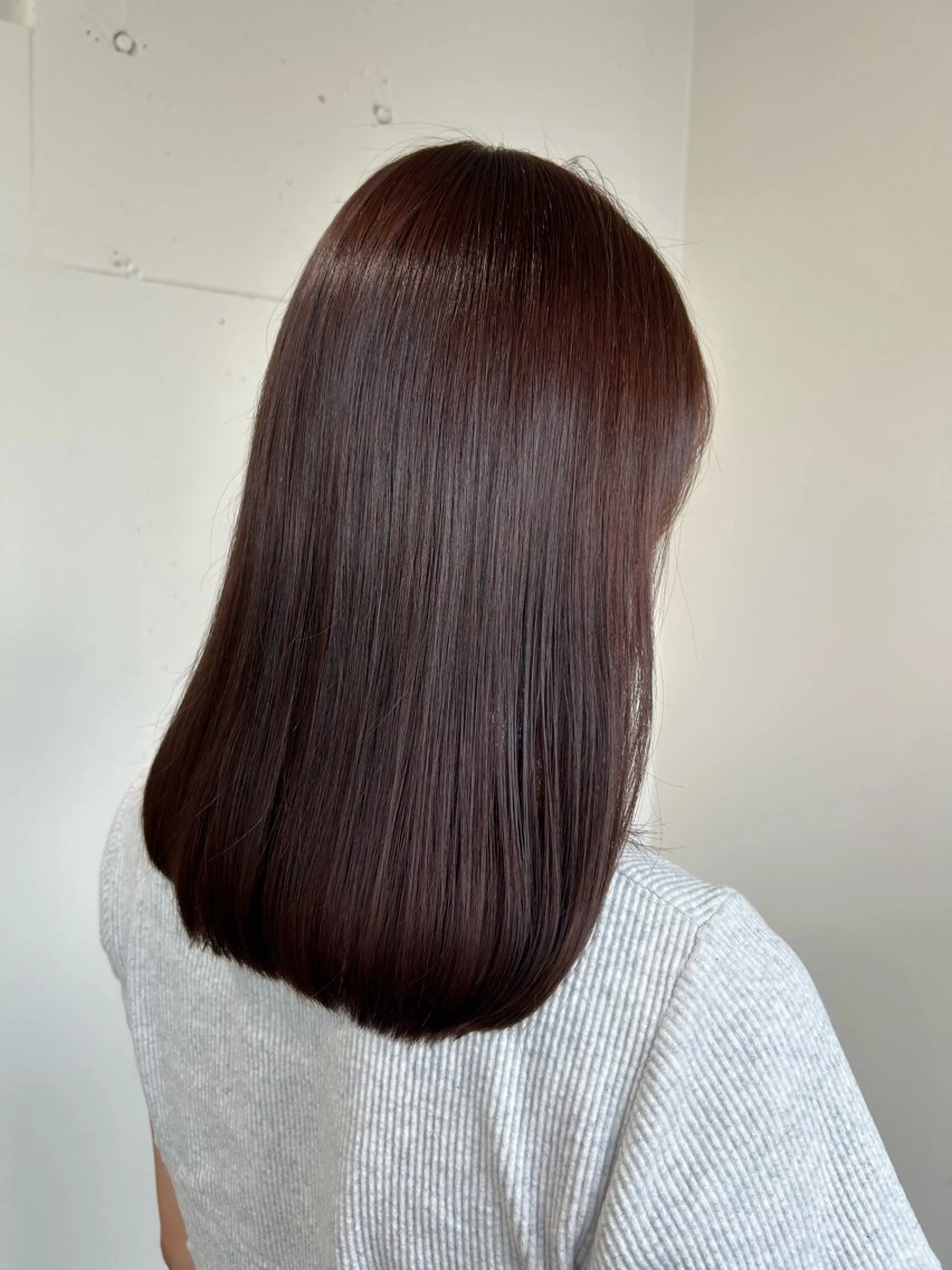 ミディアム カラー ヘアカラー トリートメント ベージュ/ダブルカラ ー/新潟駅/青柳萌果のヘアスタイル