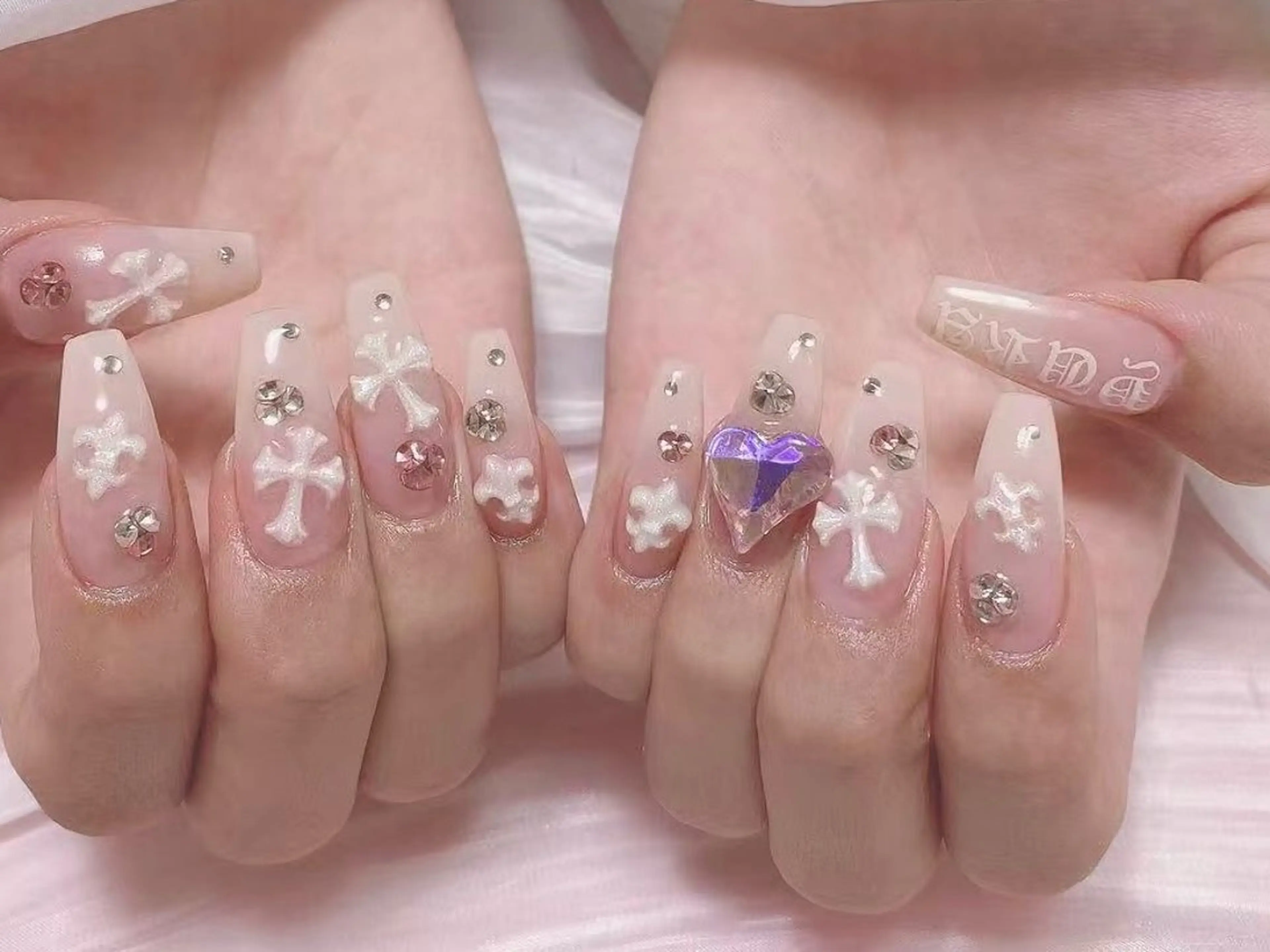 ネイル ジョリ kasumi🌹💅のネイルデザイン