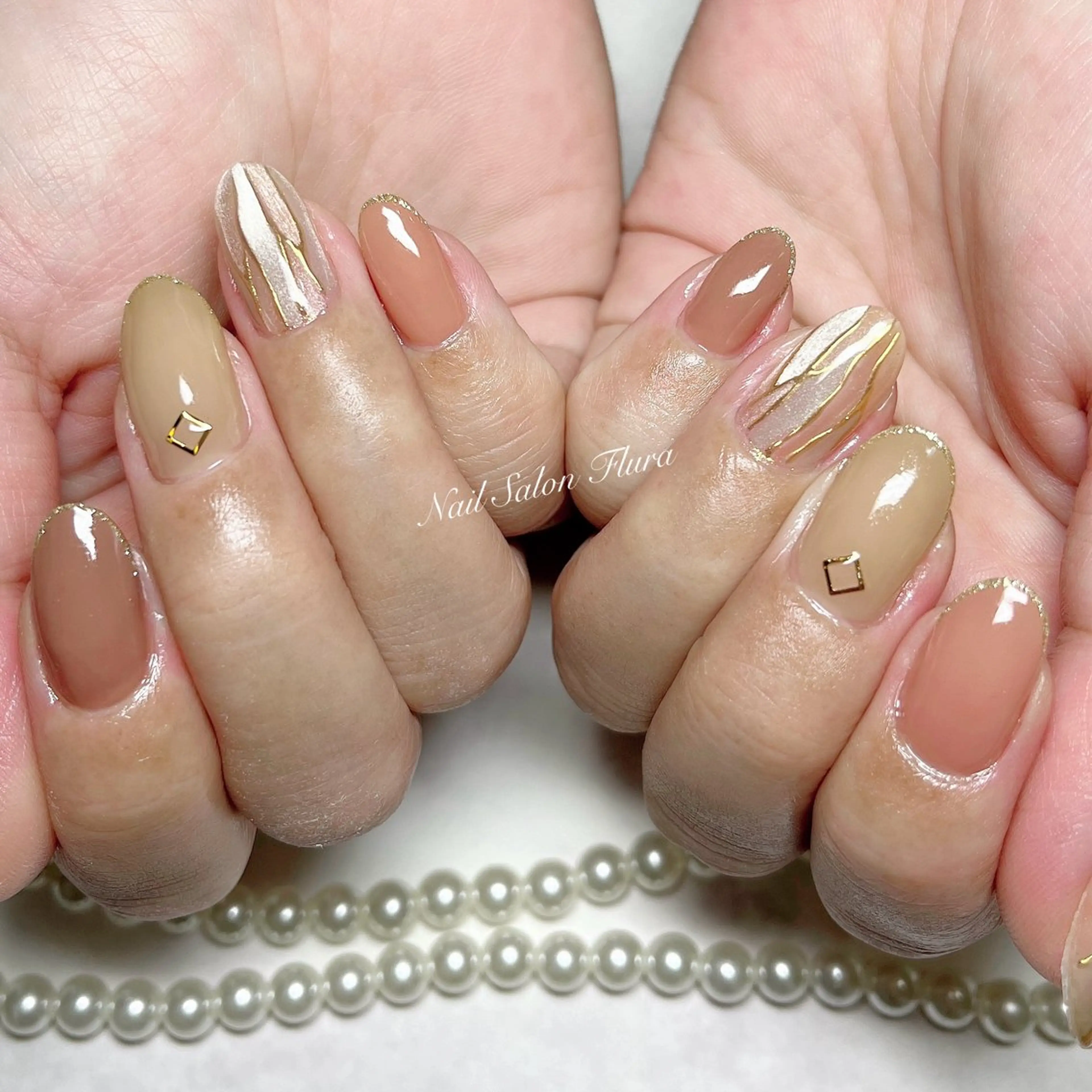 ネイル マグネットネイル ハンドネイル NailSalon Fluraのネイルデザイン