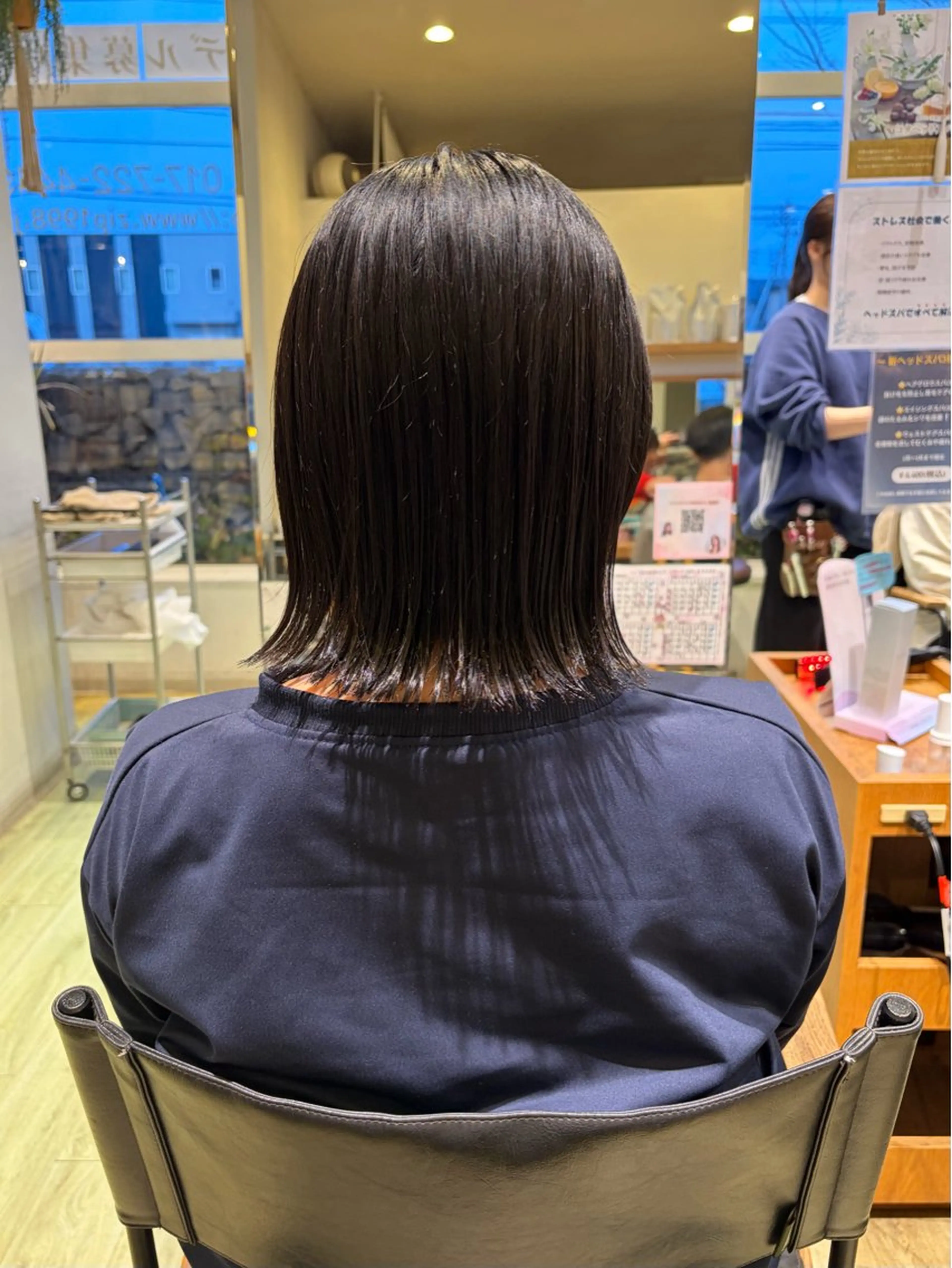 ミディアム 水木 里咲のヘアスタイル