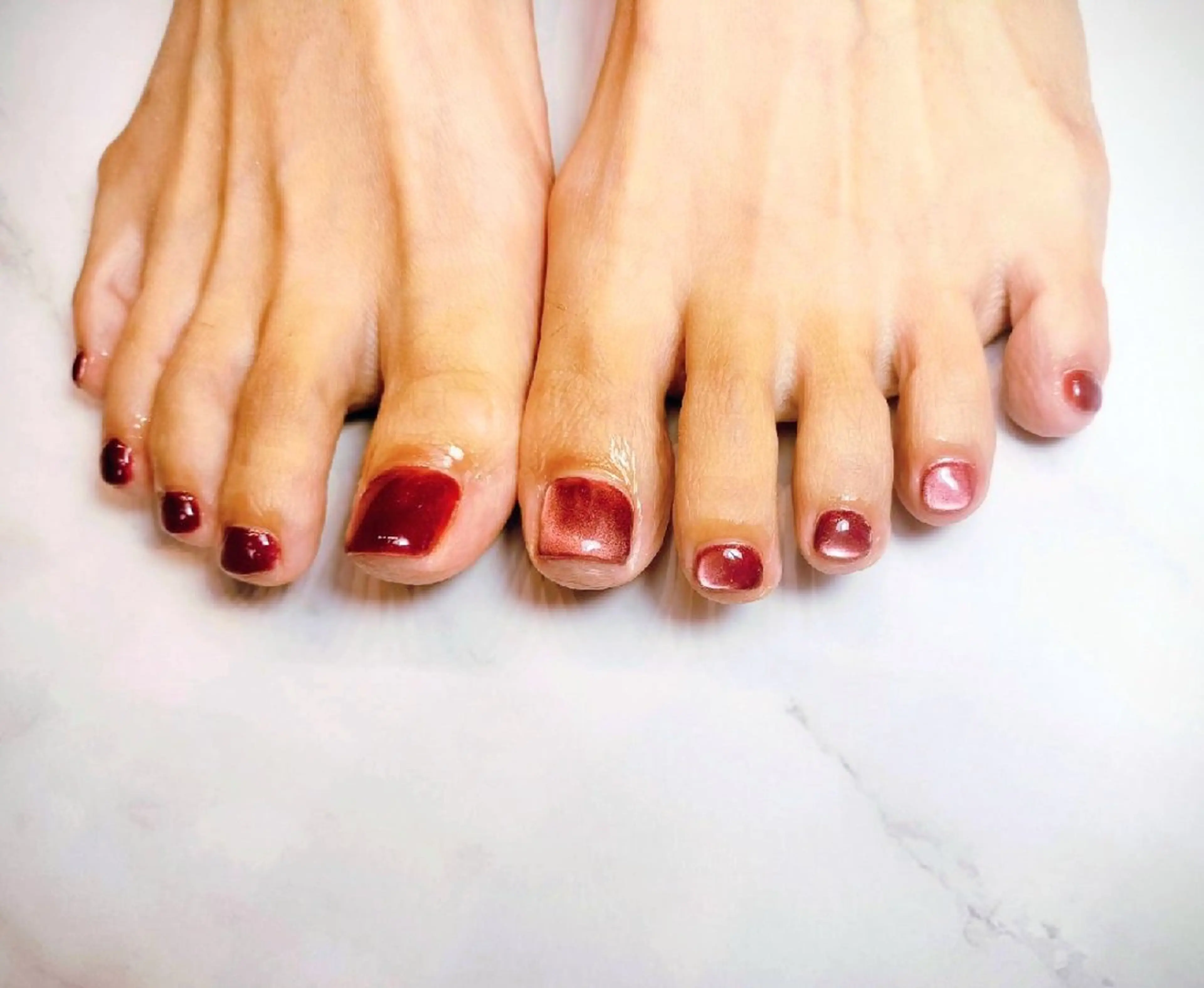 ネイル フットネイル 三田 帆乃佳のネイルデザイン