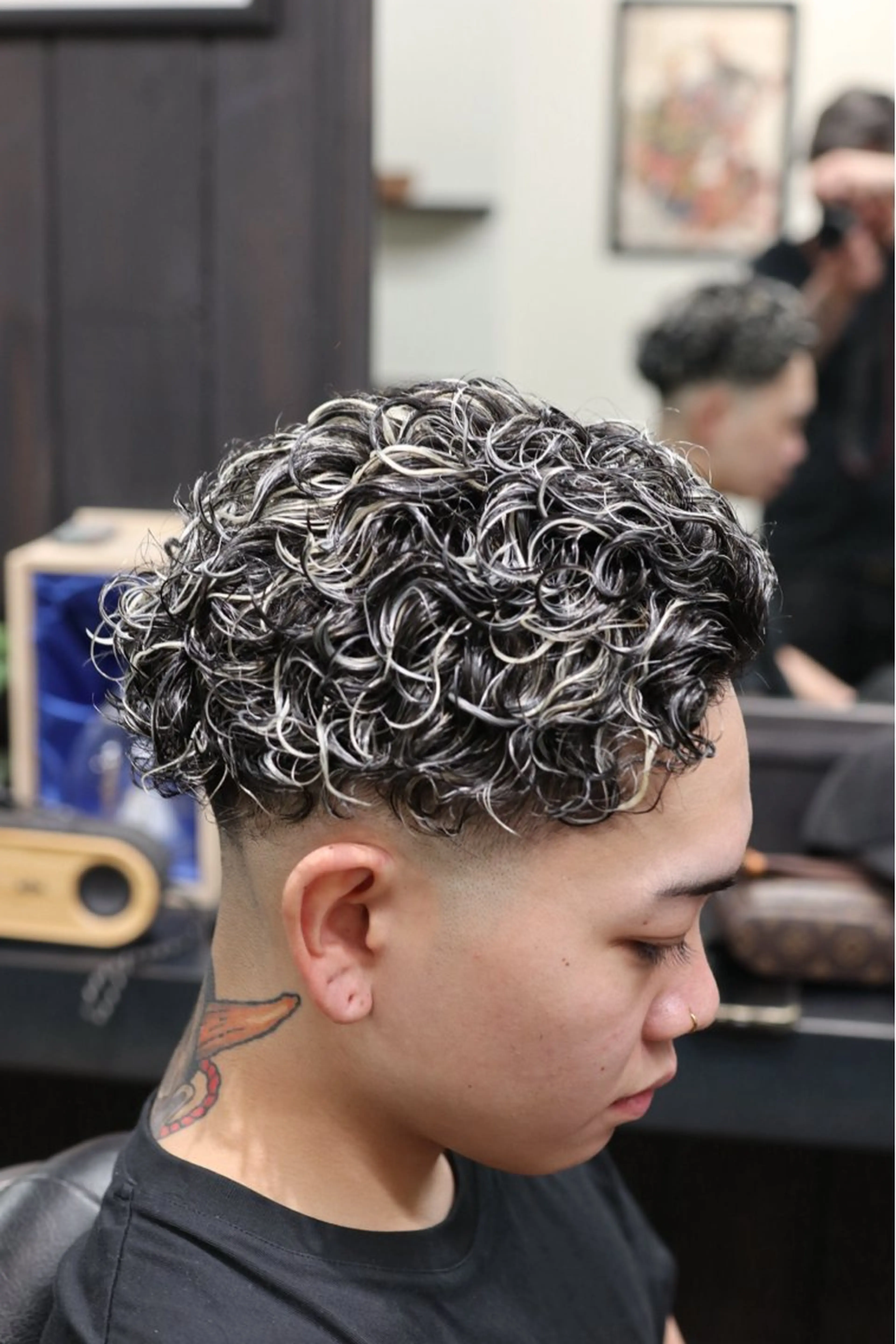 ショート カラー パーマ カット ヘアカラー フェード・メッシュ ハイトーン/fumaのヘアスタイル