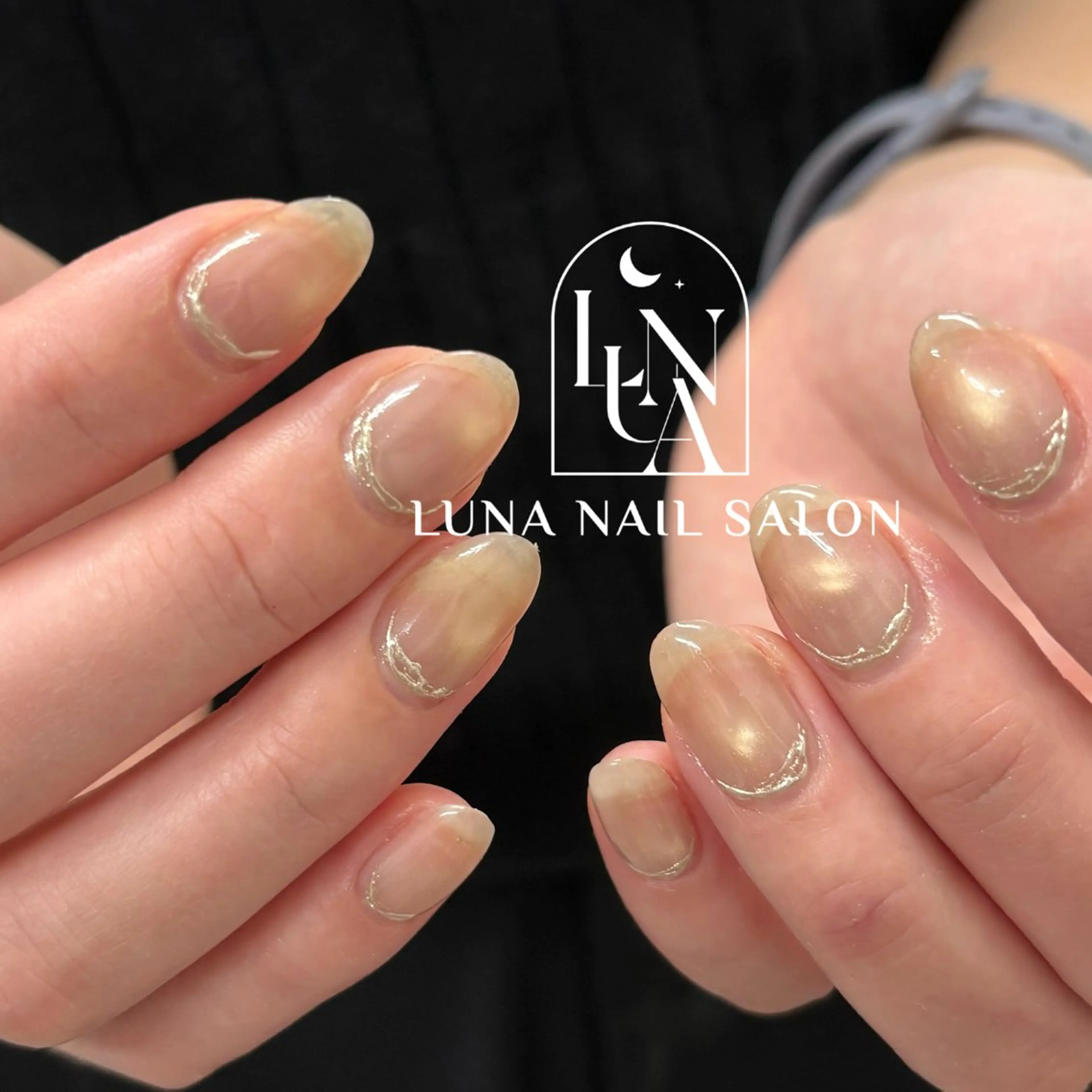 ネイル アートネイル フレンチネイル ジェルネイル ガラスフレンチ 韓国ネイル ハンドネイル ハンドケア LUNA Nail salon💕のネイルデザイン