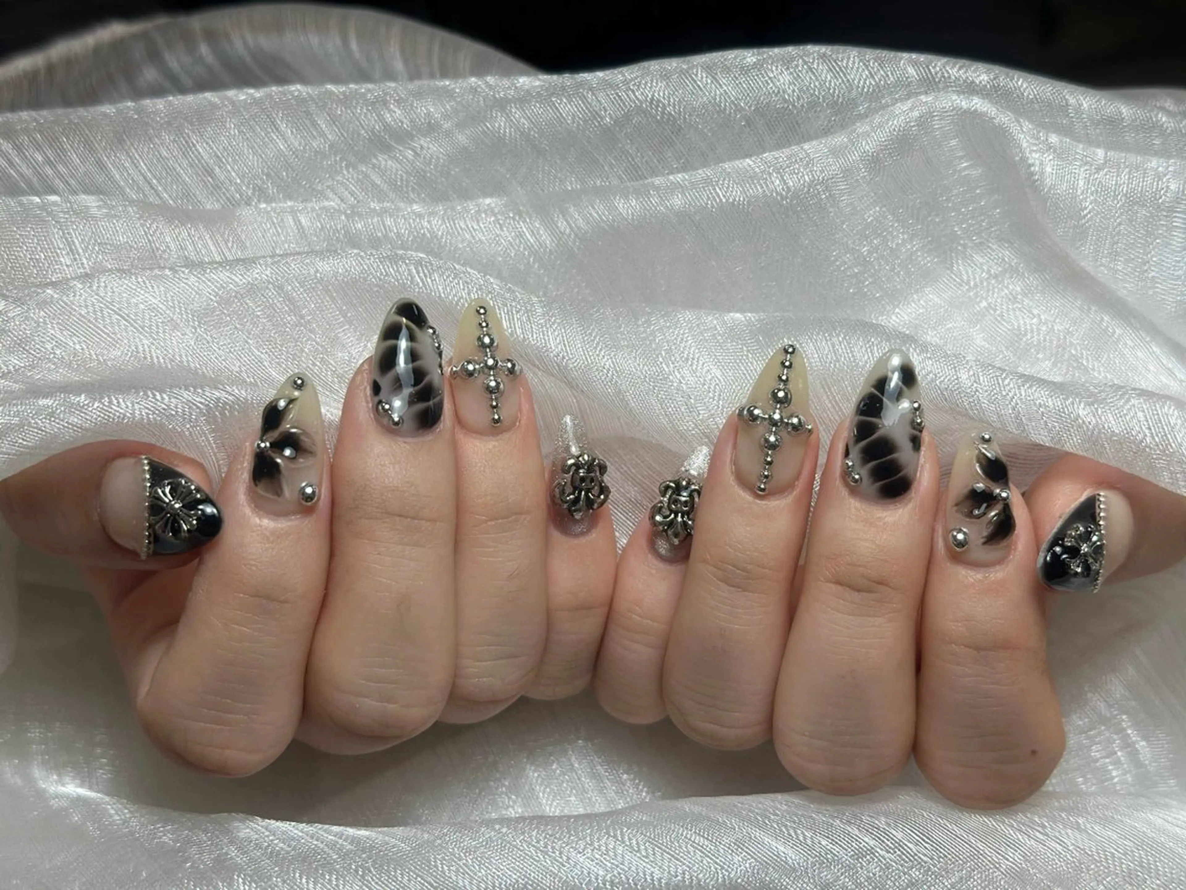 ネイル アートネイル 成人式 ジェルネイル ニュアンスネイル 夏ネイル Nie Nail Shinokuboのネイルデザイン