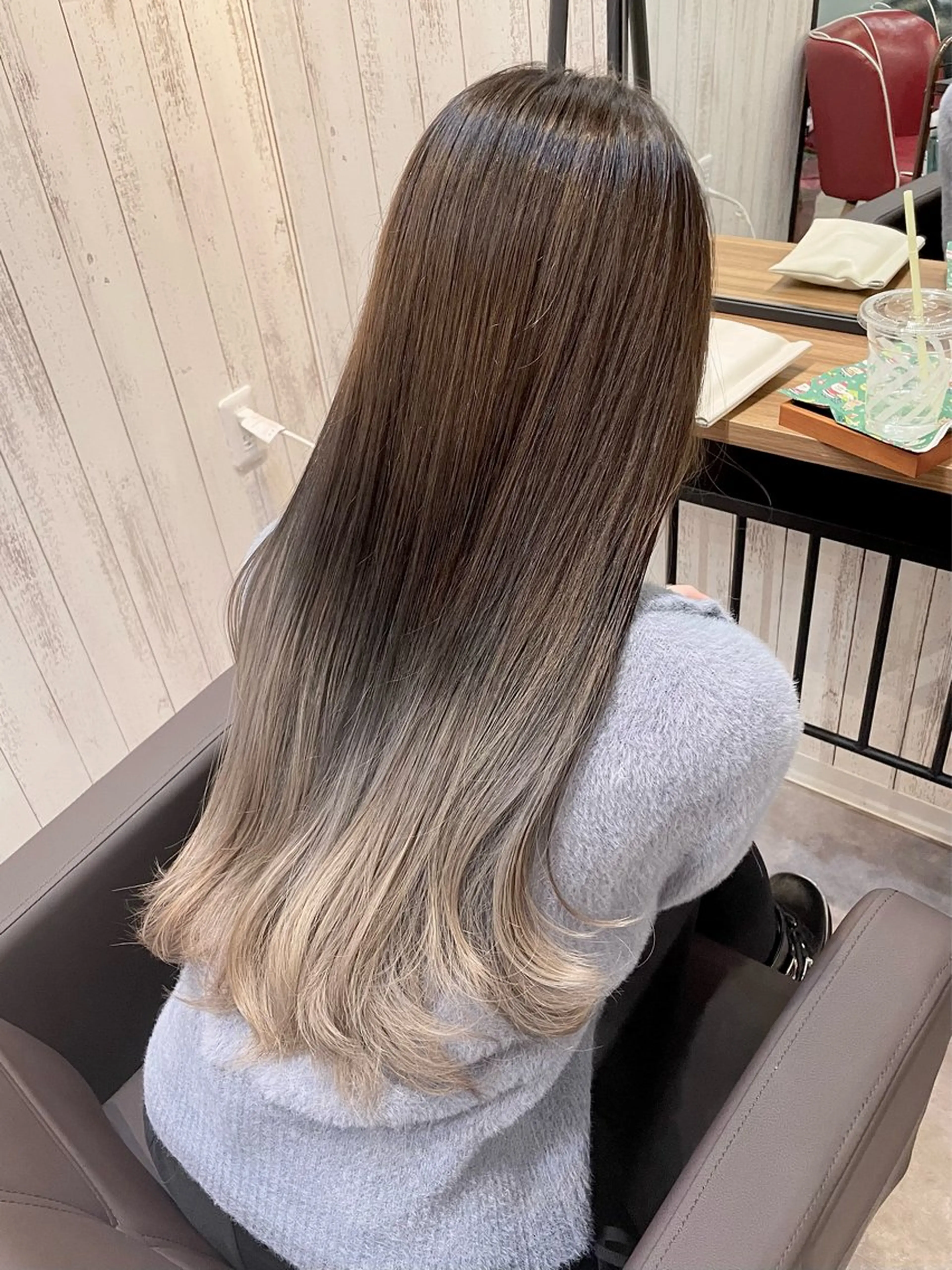 ロング ブリーチ特化🎖️ピ ンクカラー高橋さやかのヘアスタイル