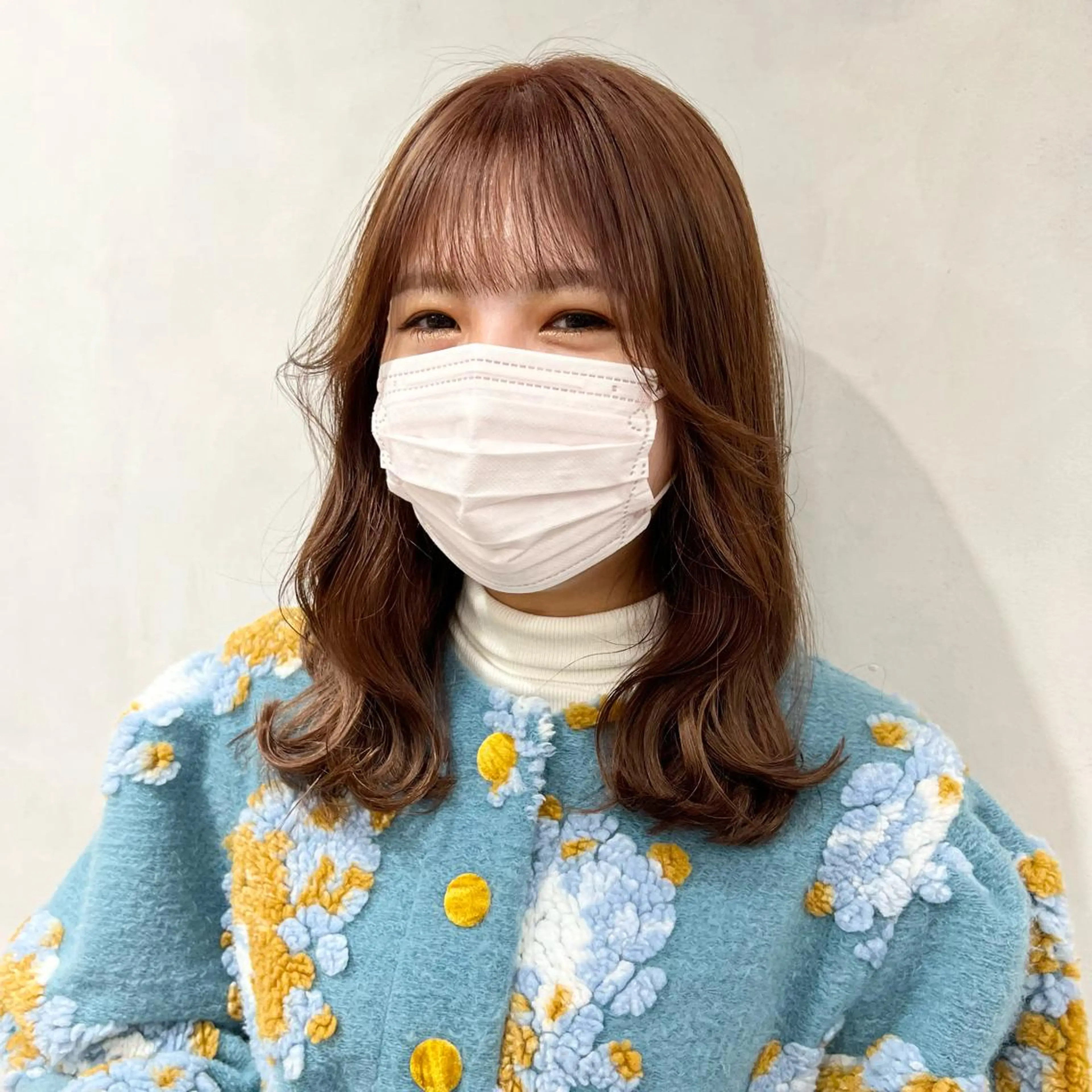 ミディアム カラー ヘアカラー 🩵ブリーチカラー 🐈MIORI🩵のヘアスタイル