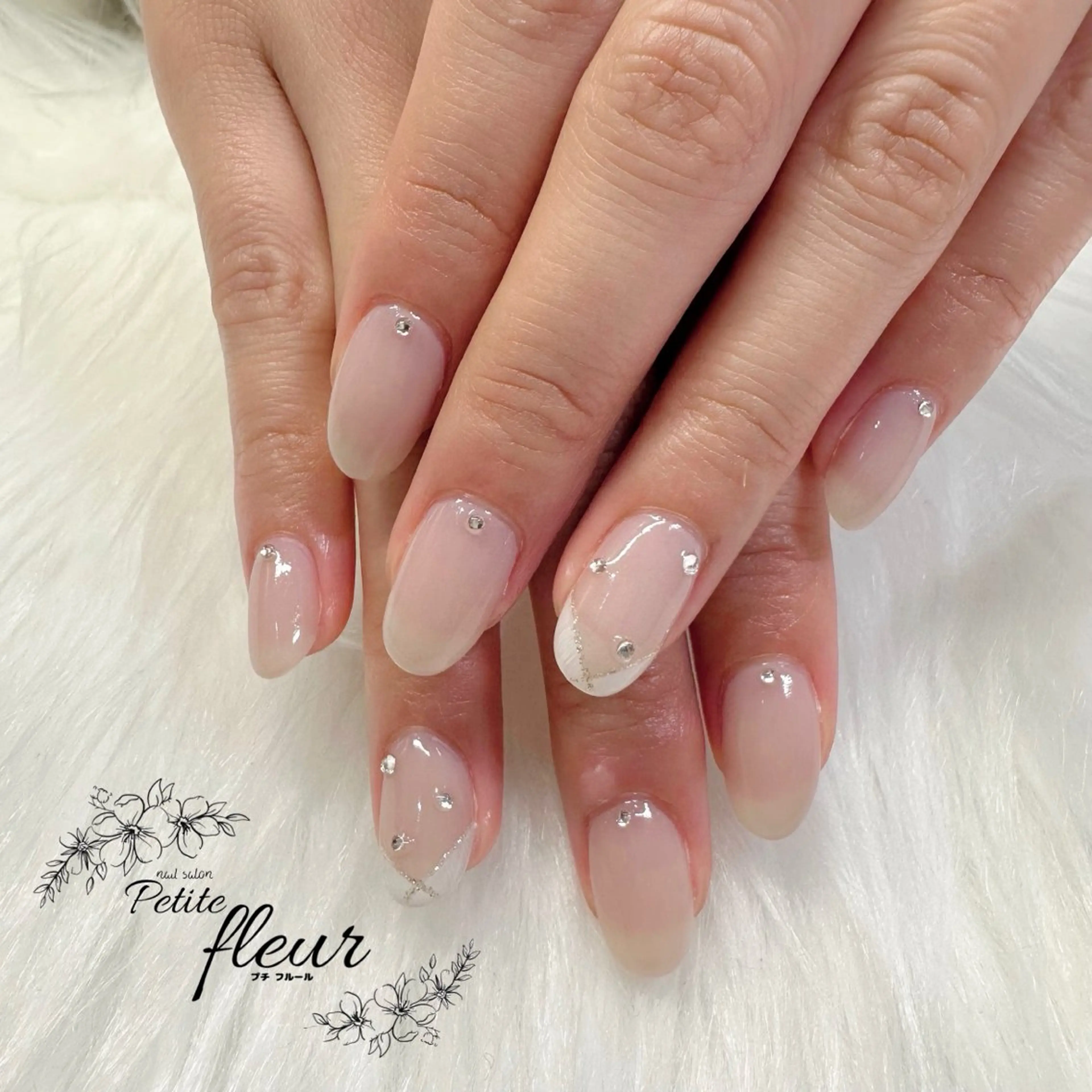 ネイル キラキラネイル ❁⃘*。Petite fleur❁⃘*りさのネイルデザイン