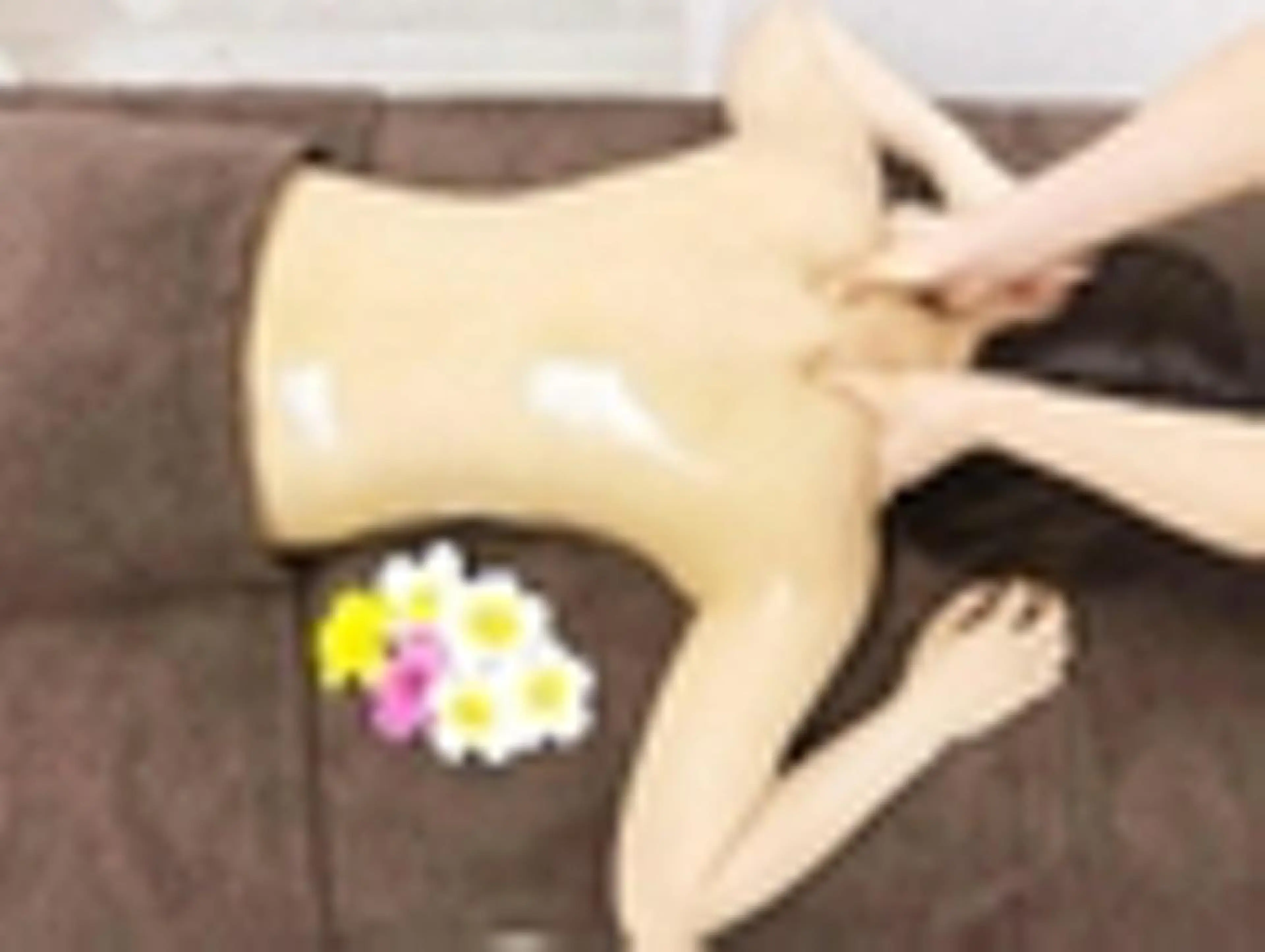全身アロマオイルマッサージ+美脚リンパ+ヘッド 80分 ¥6000の写真
