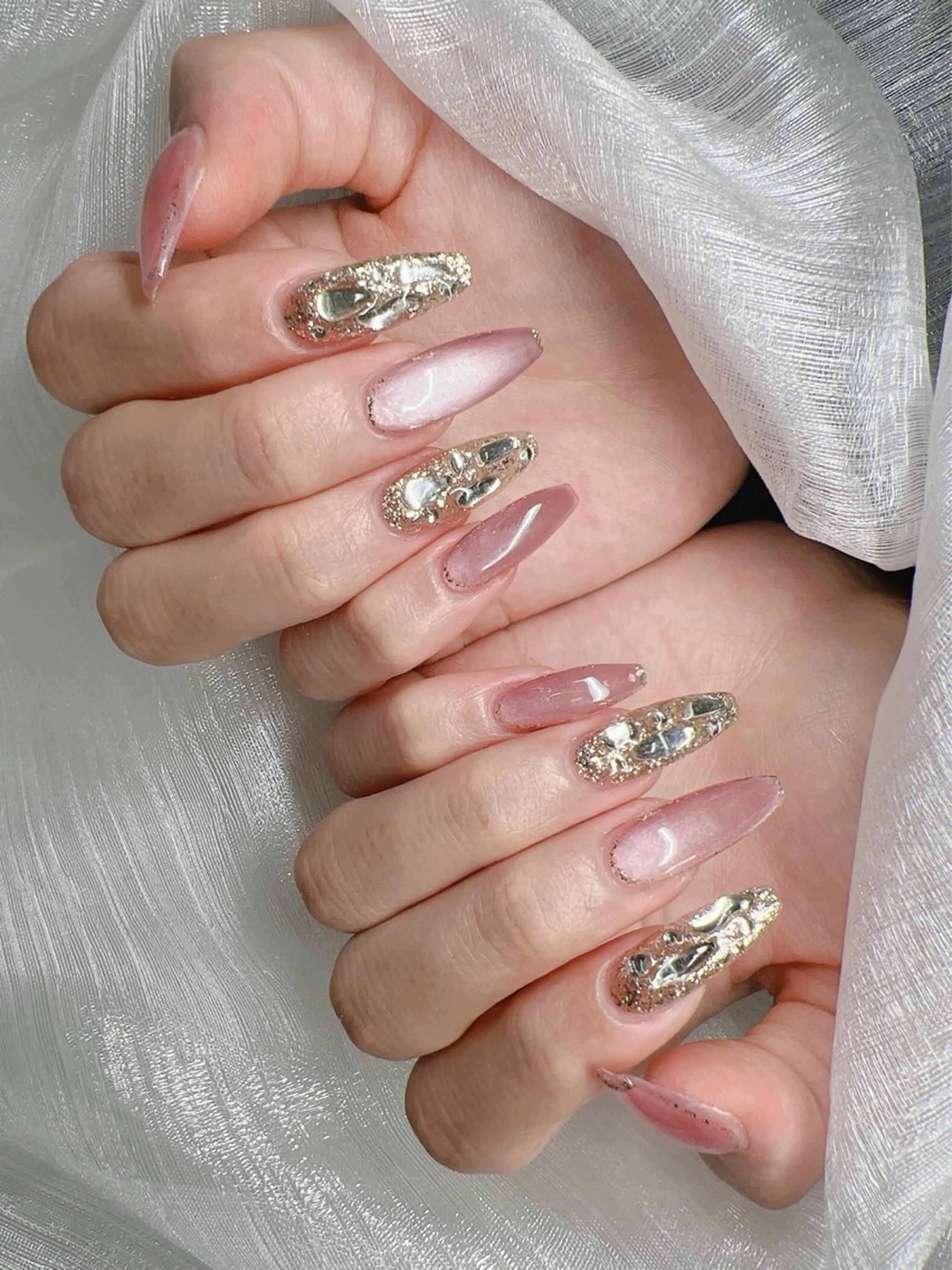 ネイル 長さ出し グラデーション 卒業式 キラキラネイル マグネットネイル ハンドネイル Lee Nails チップ長さだし専門店のネイルデザイン